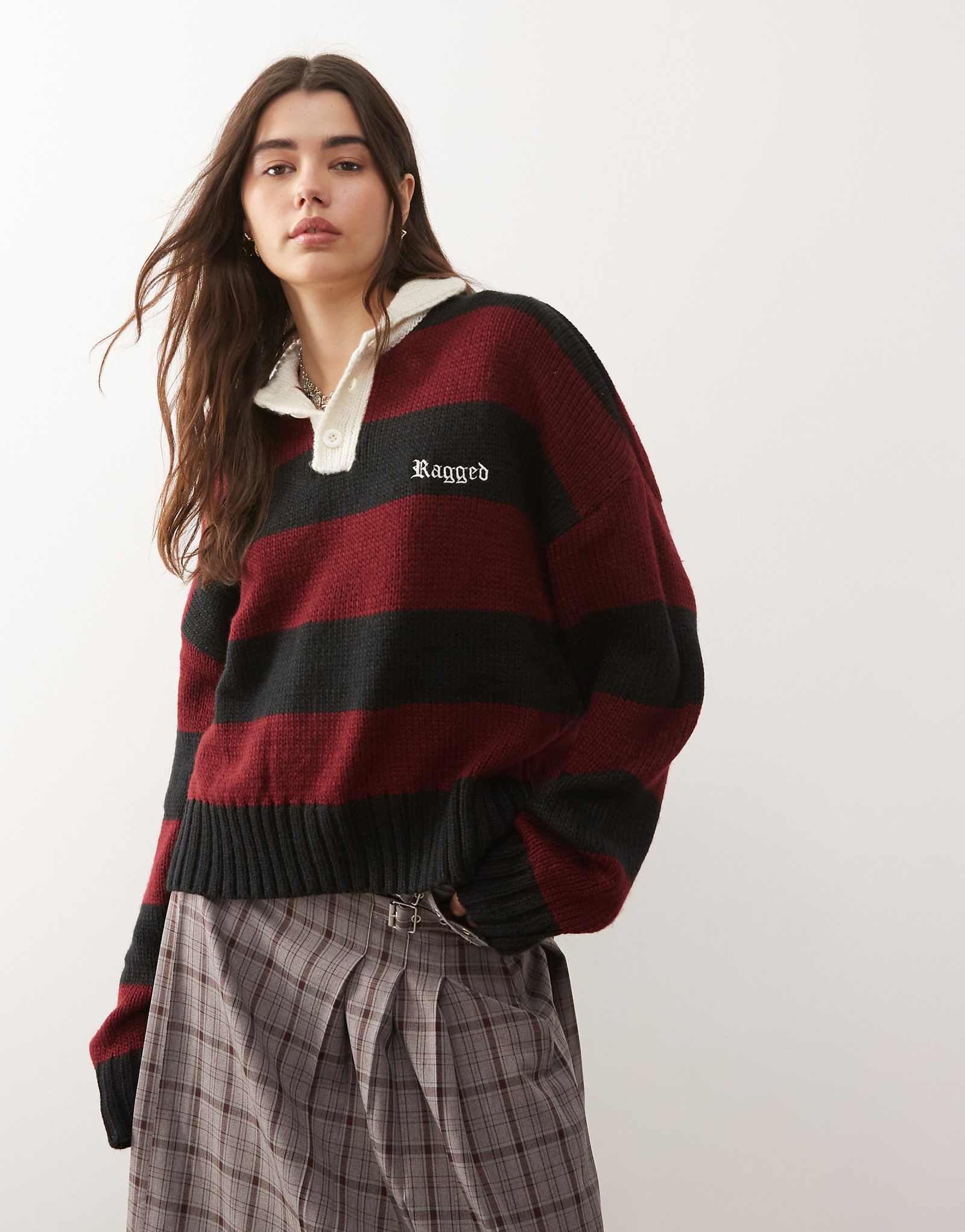- The Ragged Priest trophy      black - red