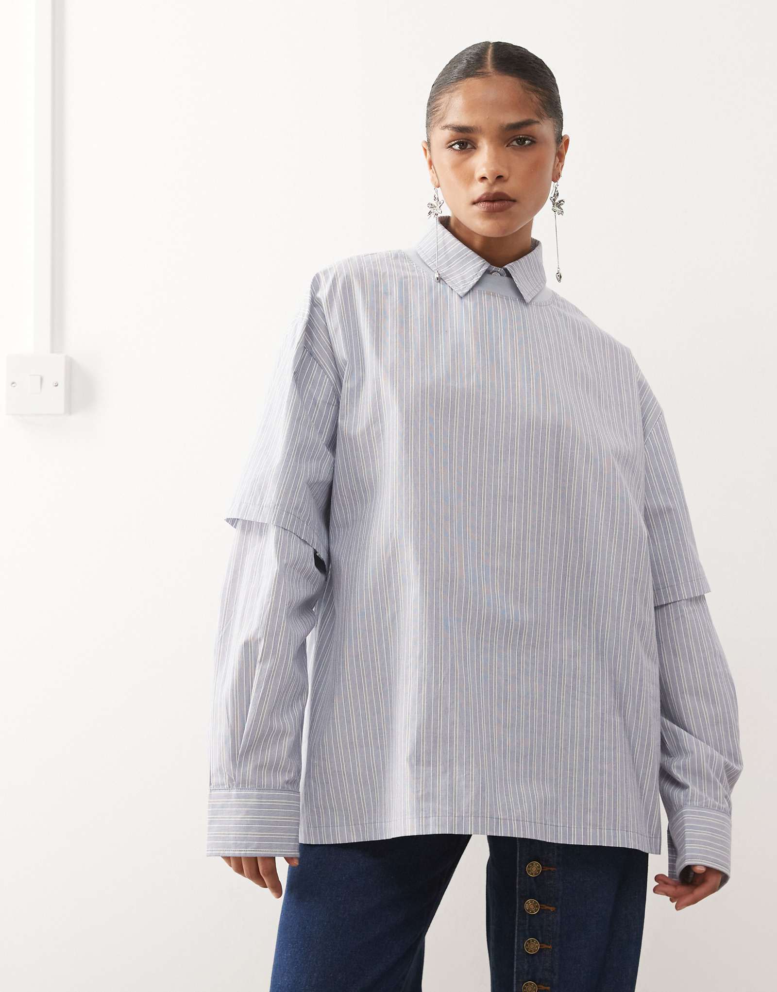 Lioness 2 1 - - soft blue 18490₽