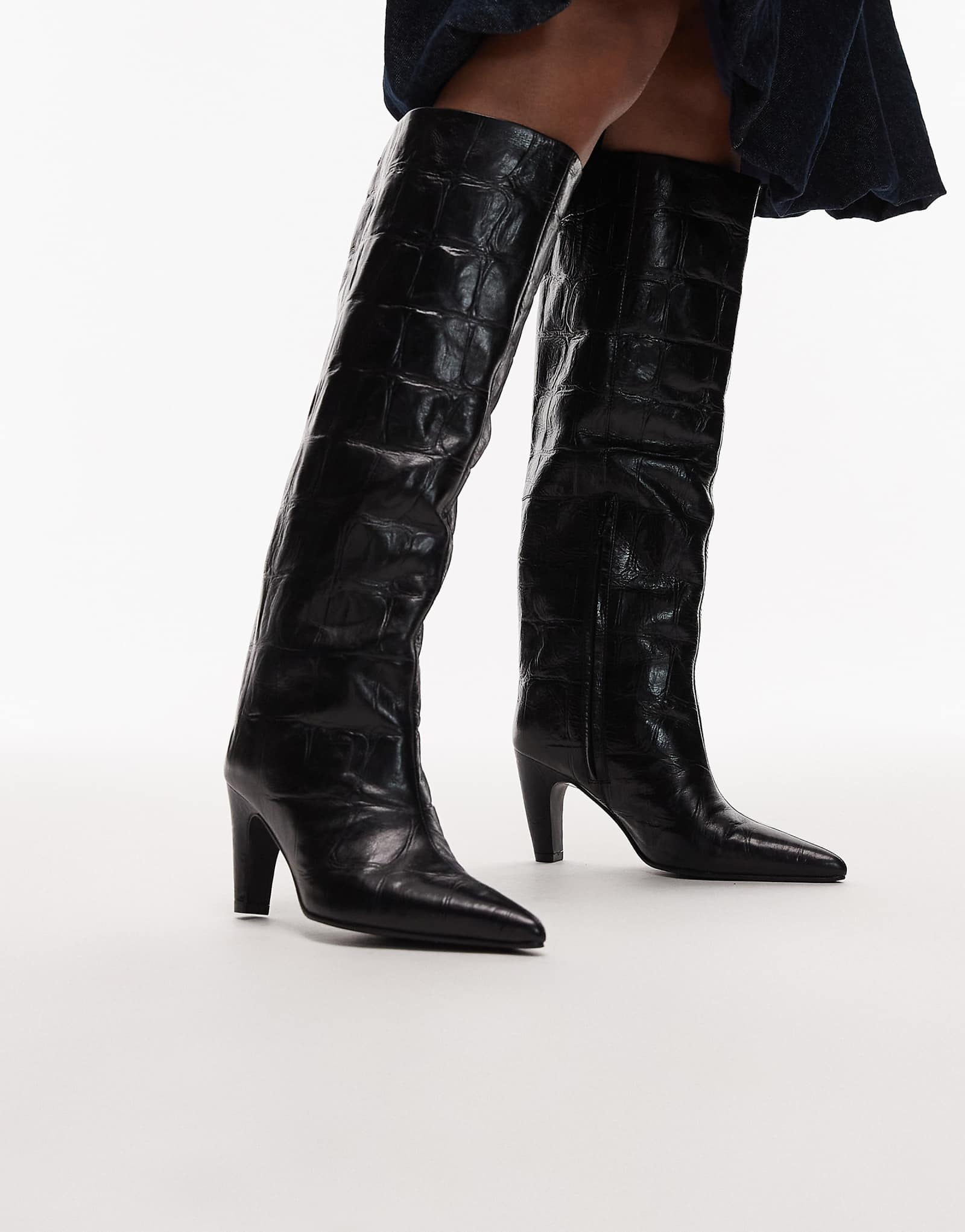 Bronx black 69490₽