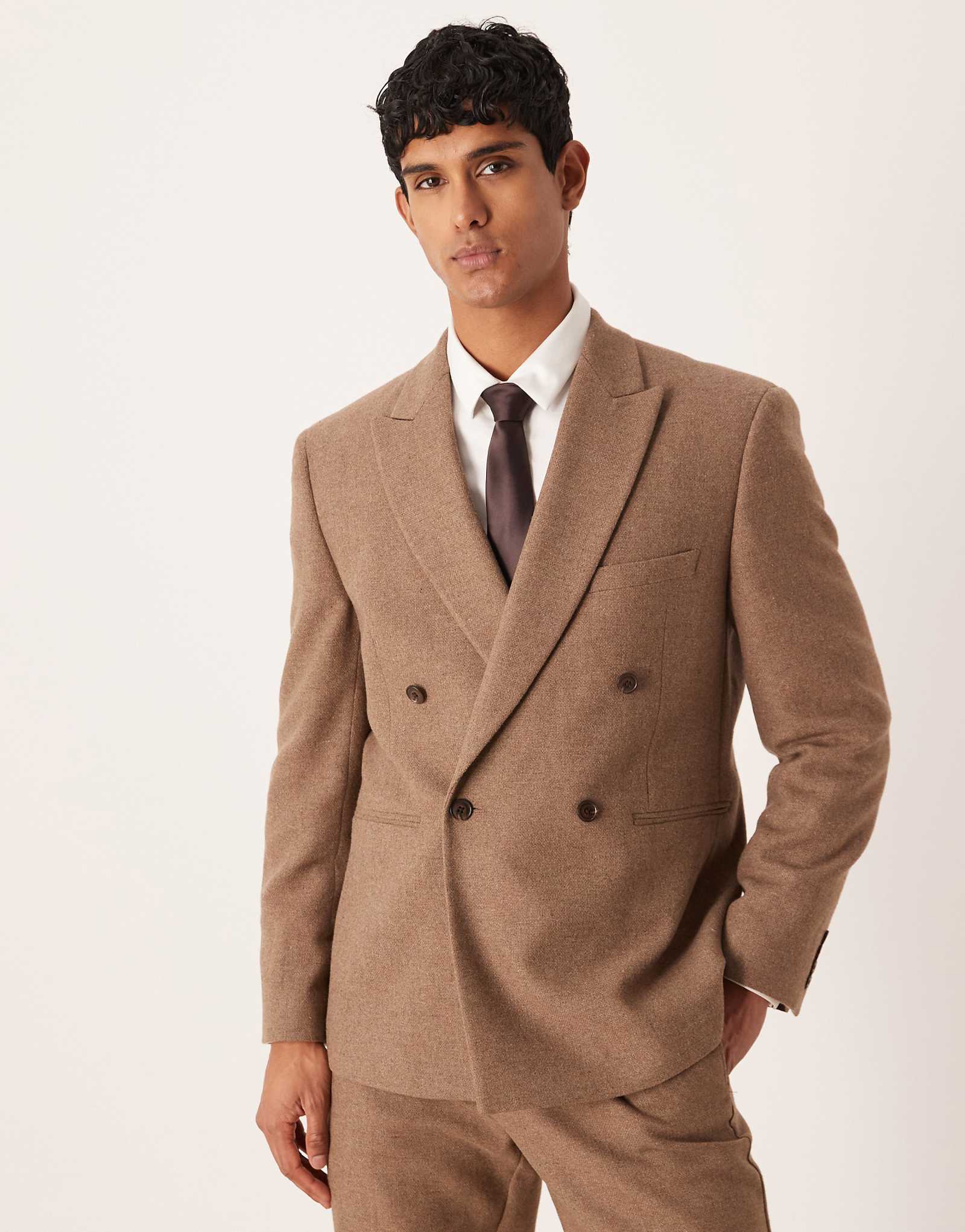 ASOS DESIGN brown 32390₽