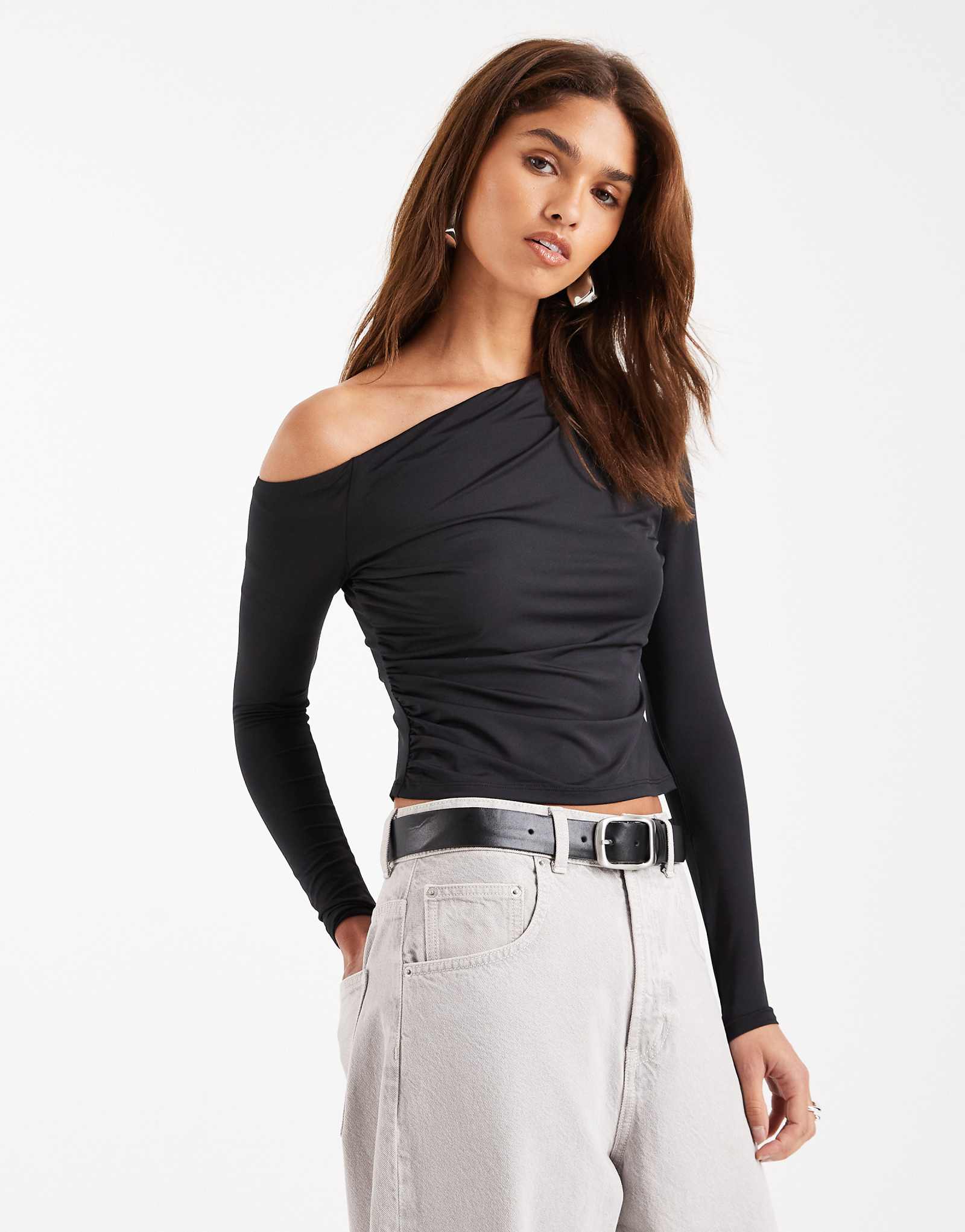 ASOS DESIGN black 6090₽