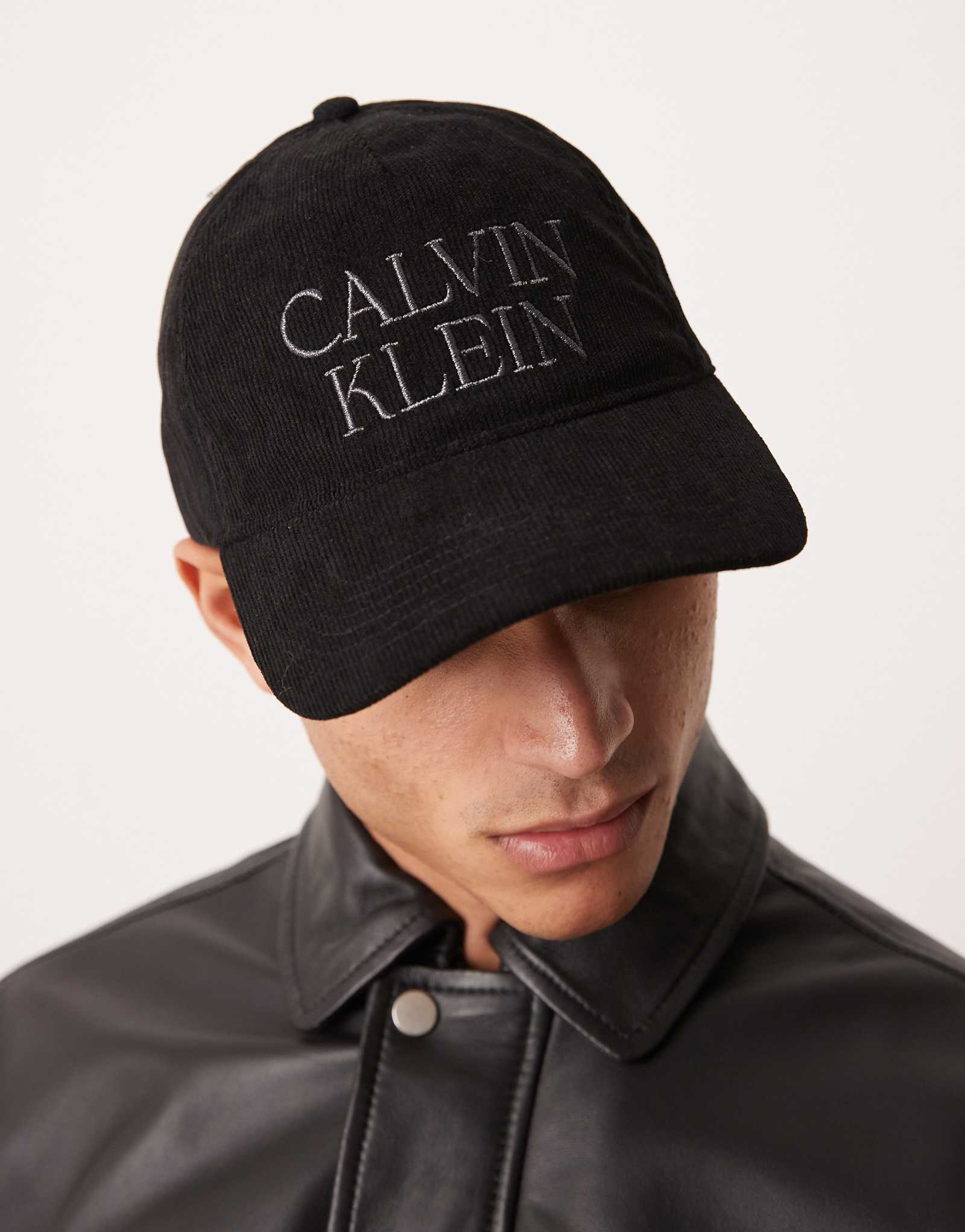 5 Calvin Klein black 9790₽
