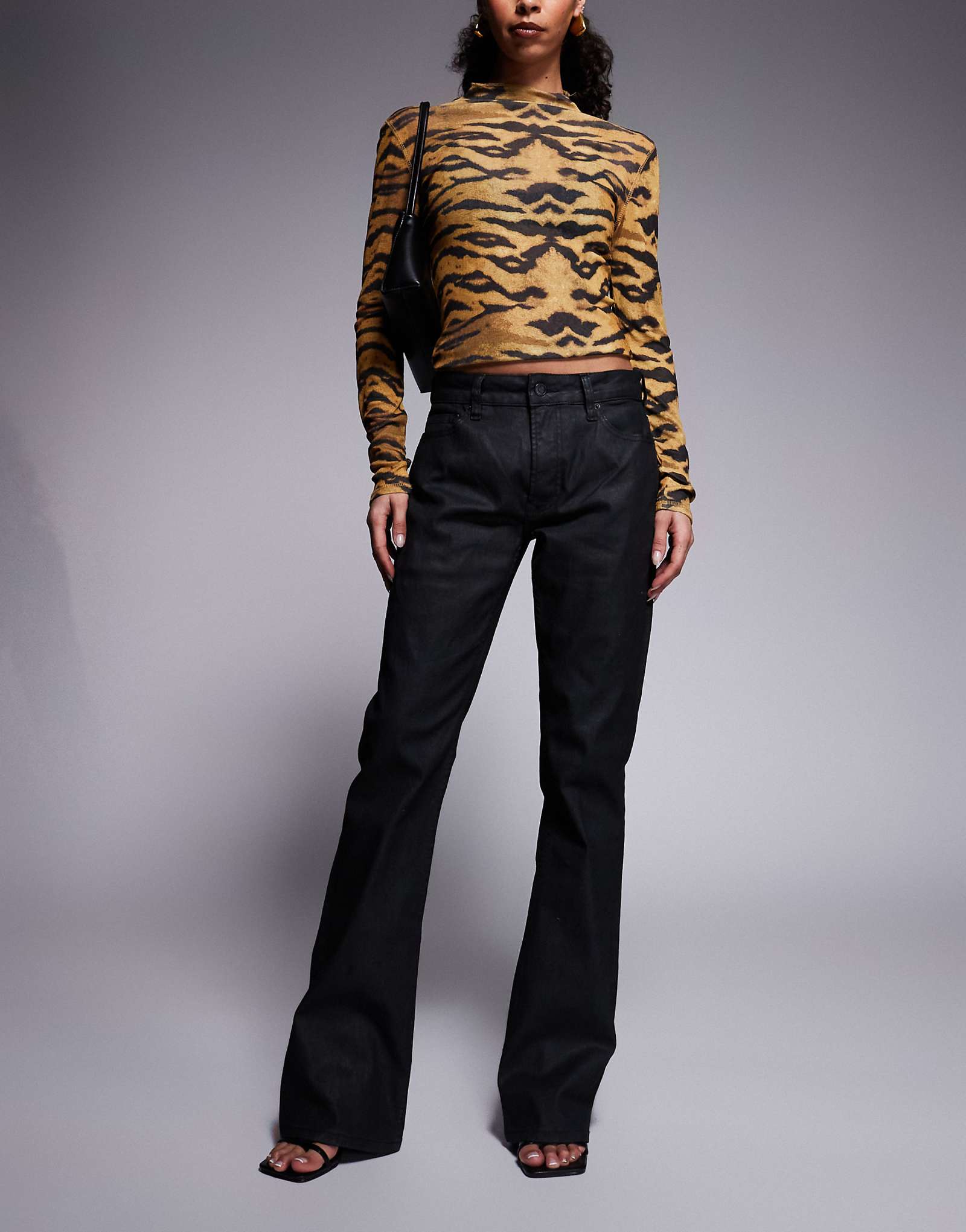 - ASOS coated 12990₽