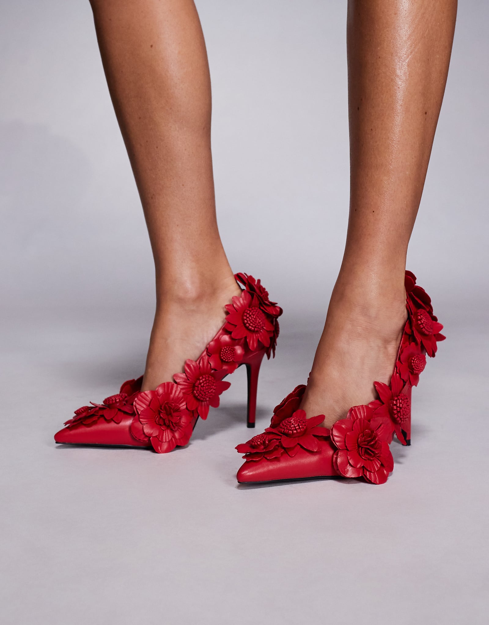 -       Azalea Wang Zarah red