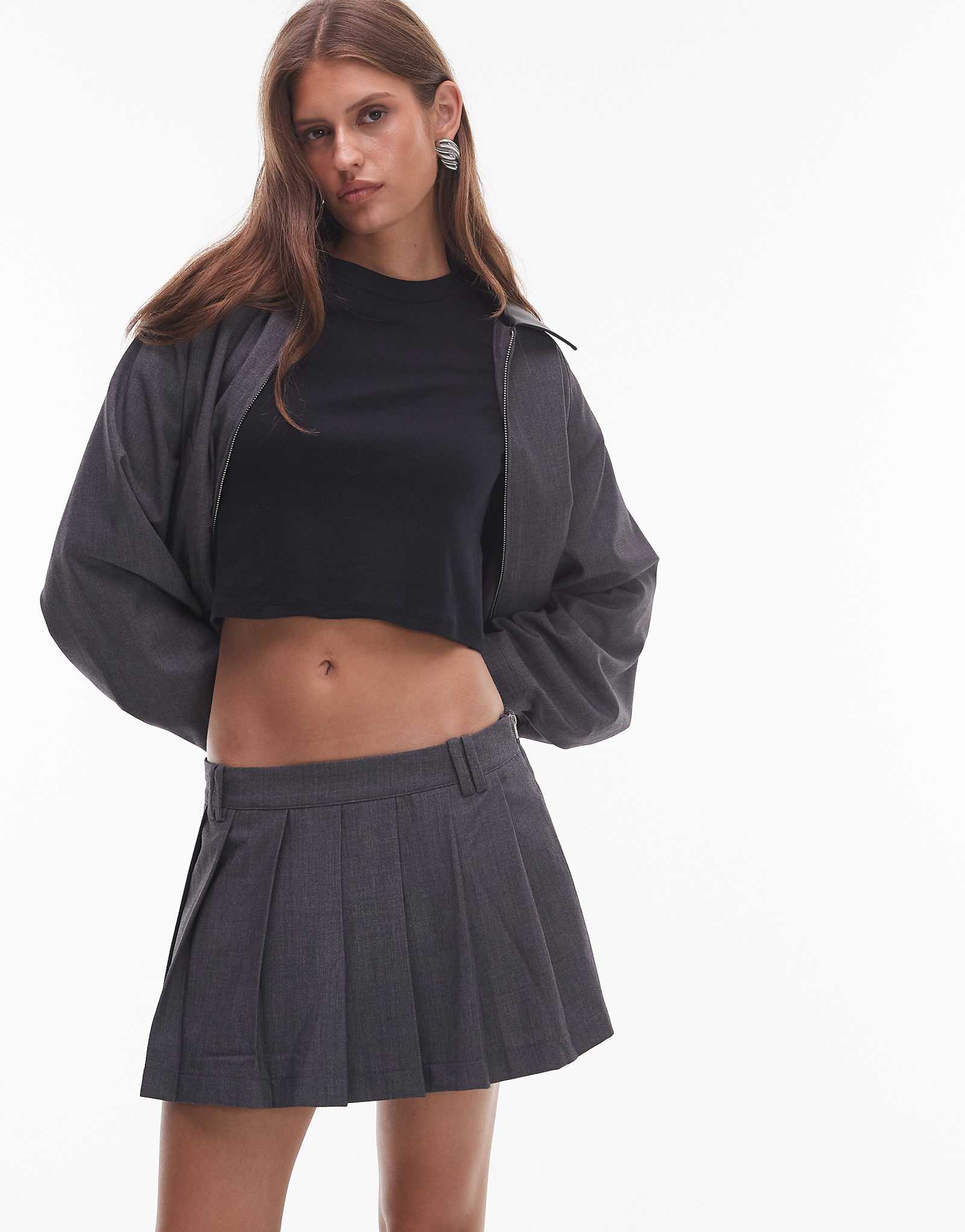 charcoal 25090₽