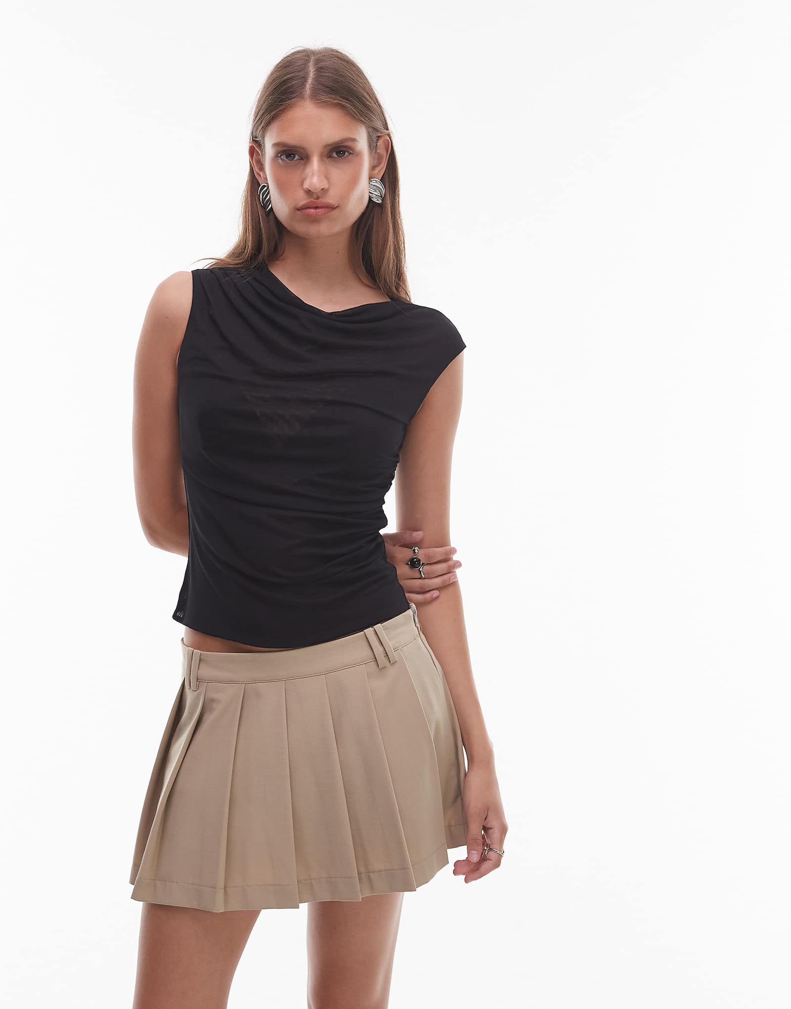 NIA Marge black 16190₽