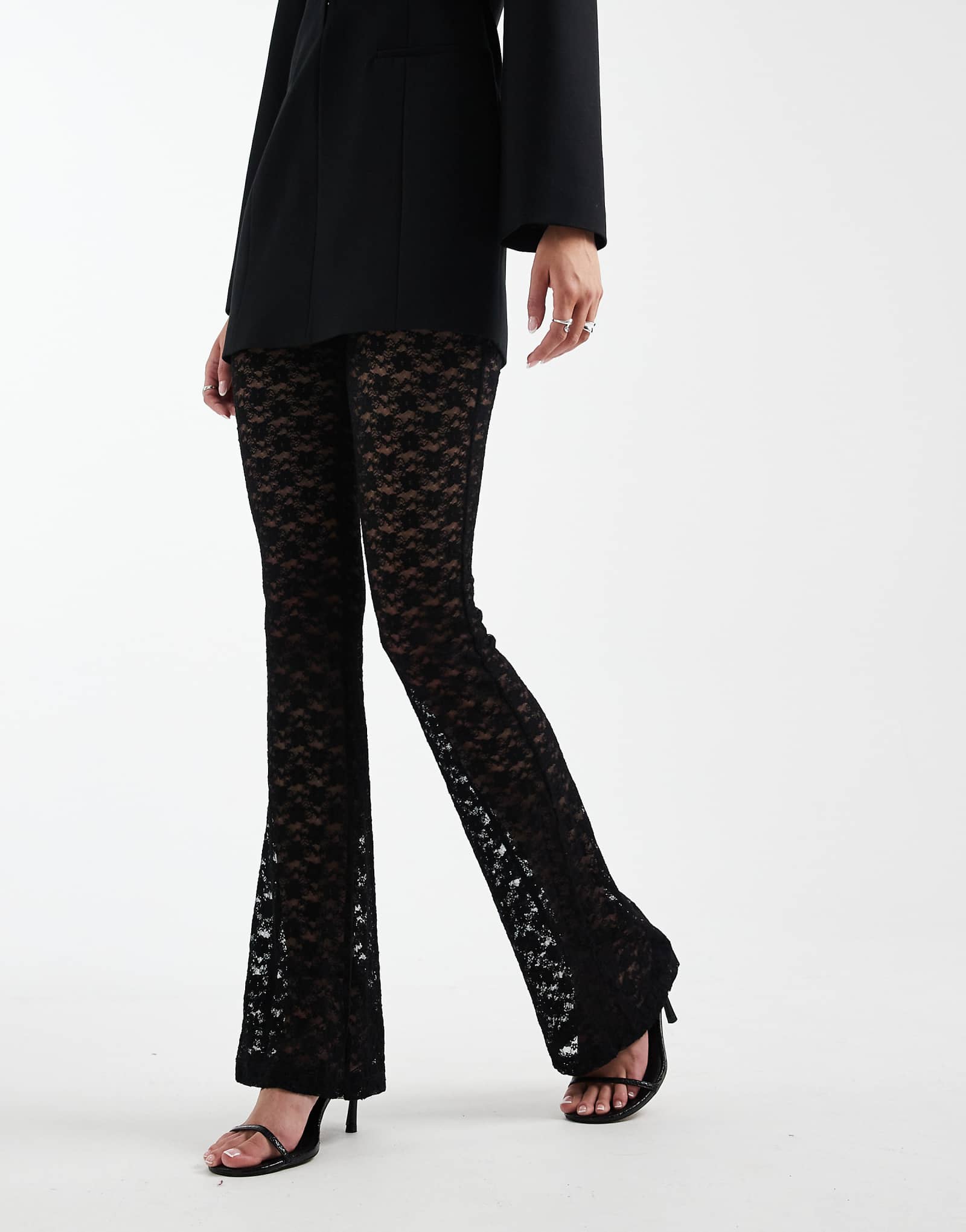 - ASOS DESIGN black 7690₽