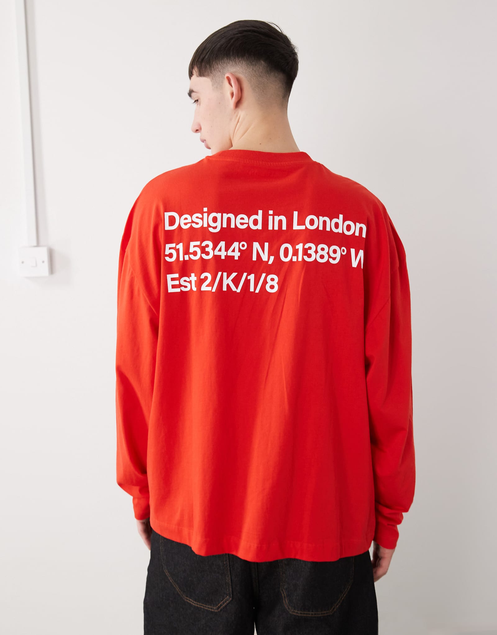COLLUSION oversize red 3690₽