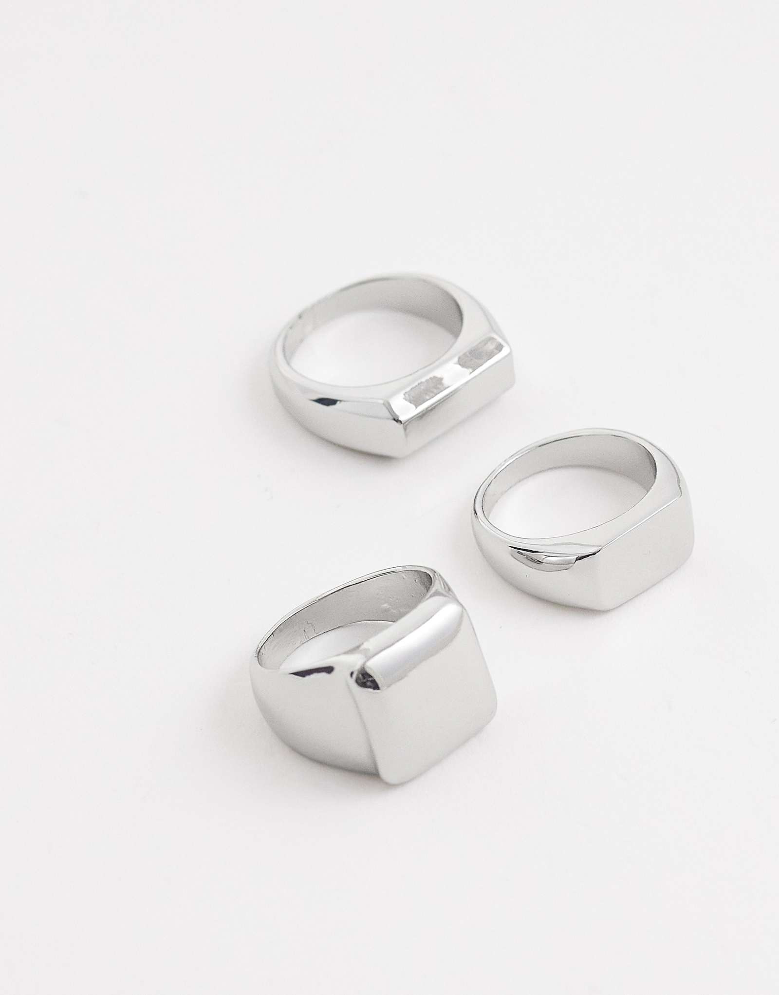 - ASOS DESIGN 3 silver 6490₽