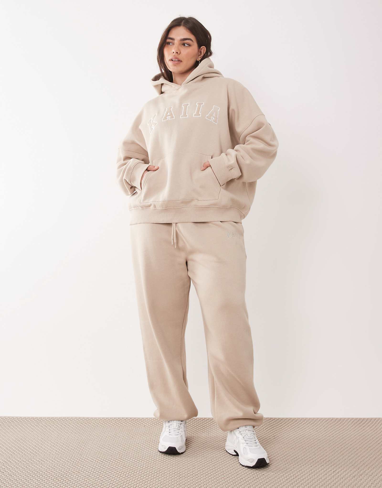 Kaiia Plus stone stone 8890₽