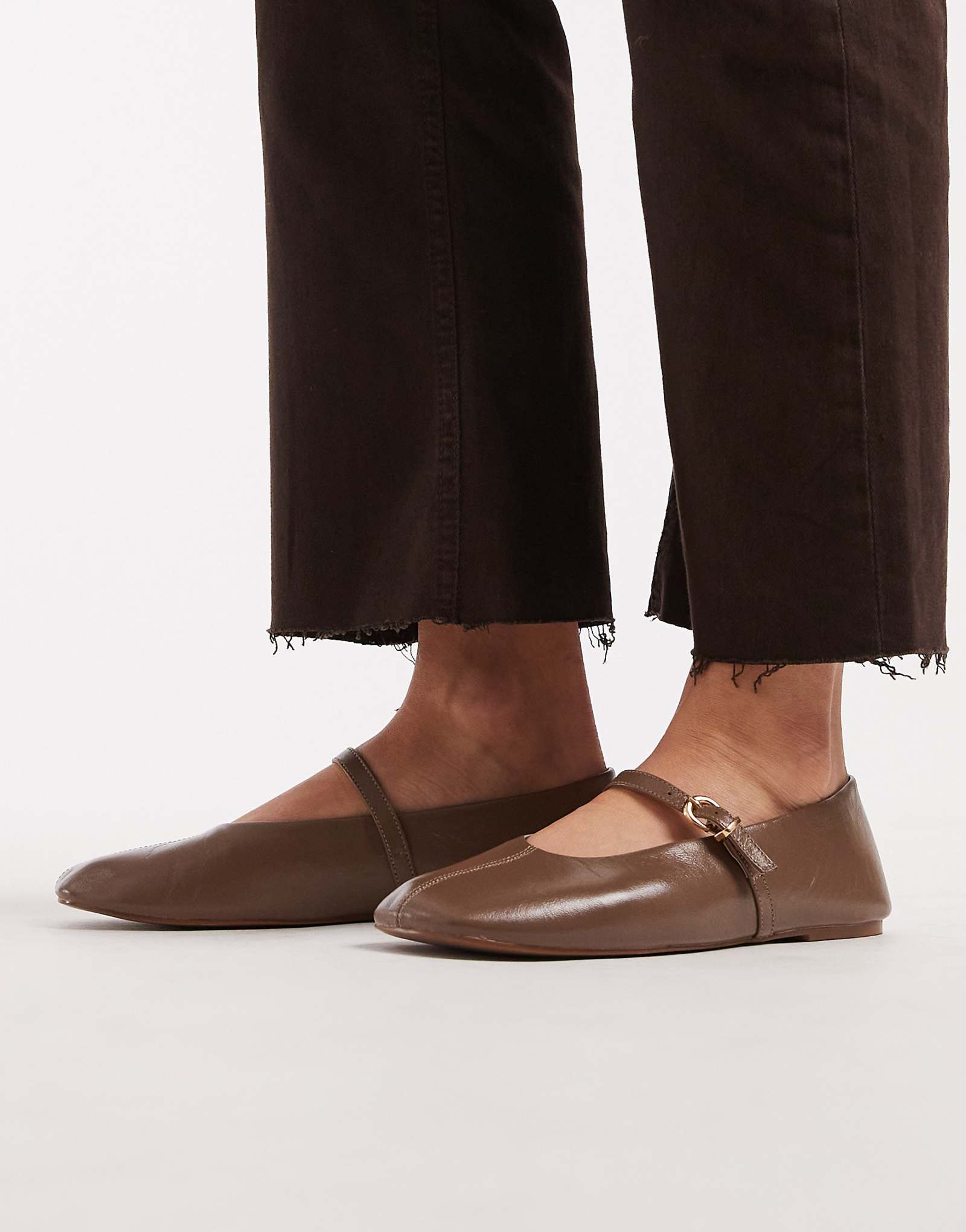 Schuh London - - taupe 14990₽