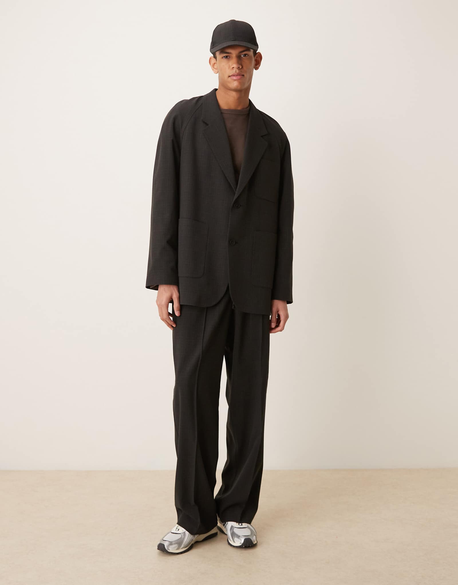 ASOS DESIGN black 12990₽