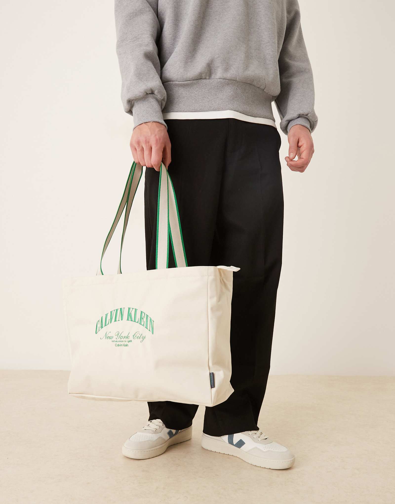 - Calvin Klein bone white 24990₽