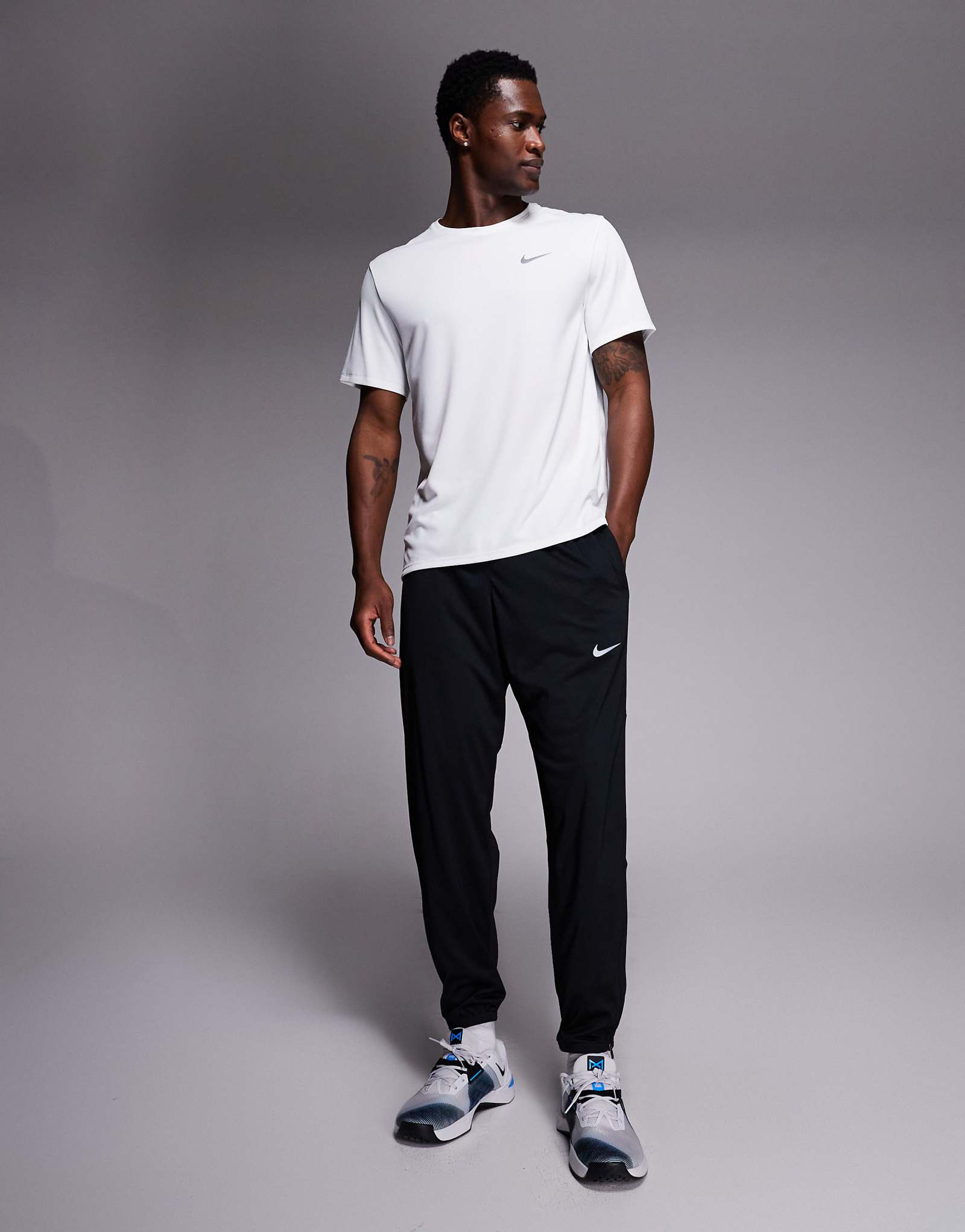 Nike Challenger Dri-FIT black 15690₽