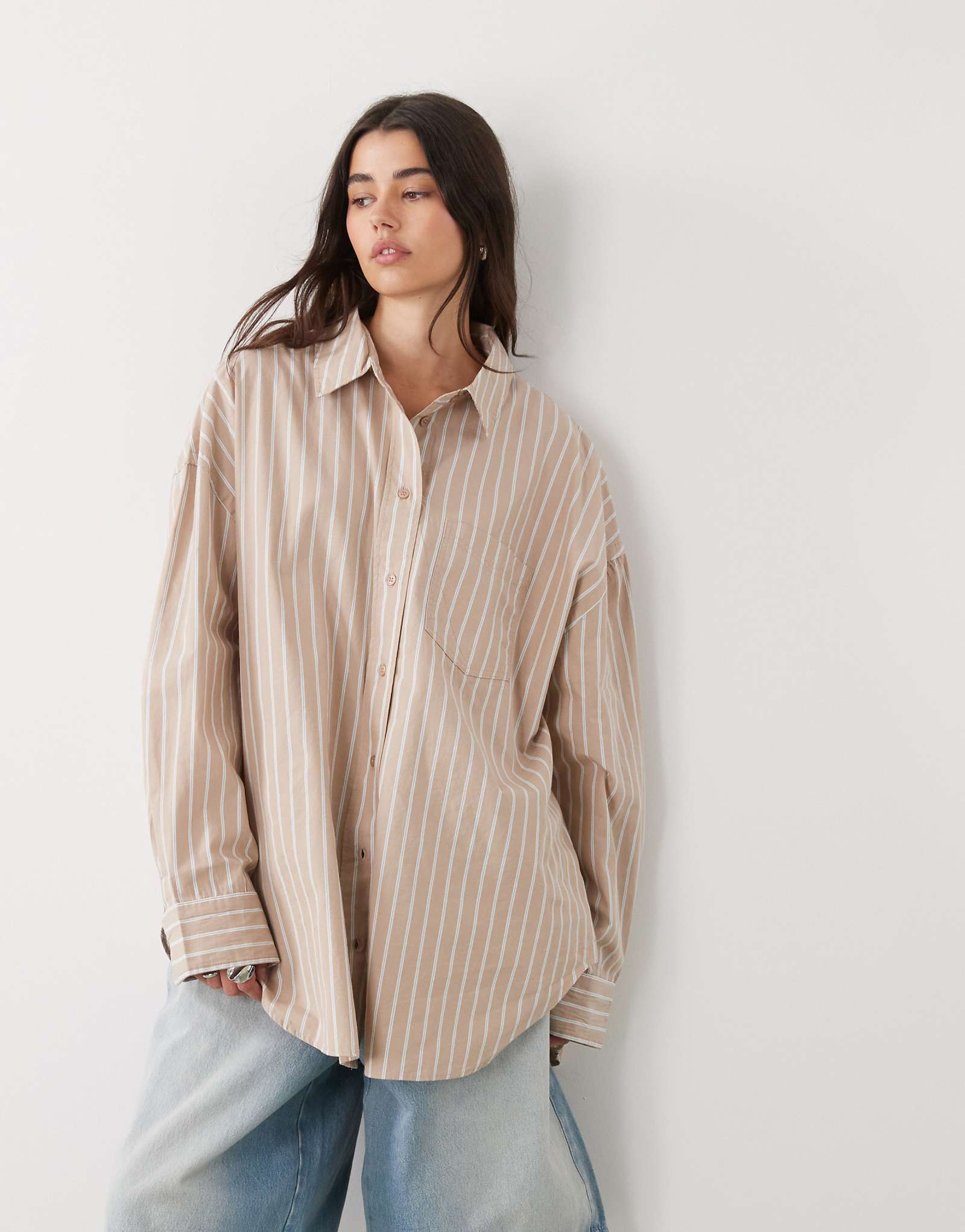 Monki oversize beige 12790₽