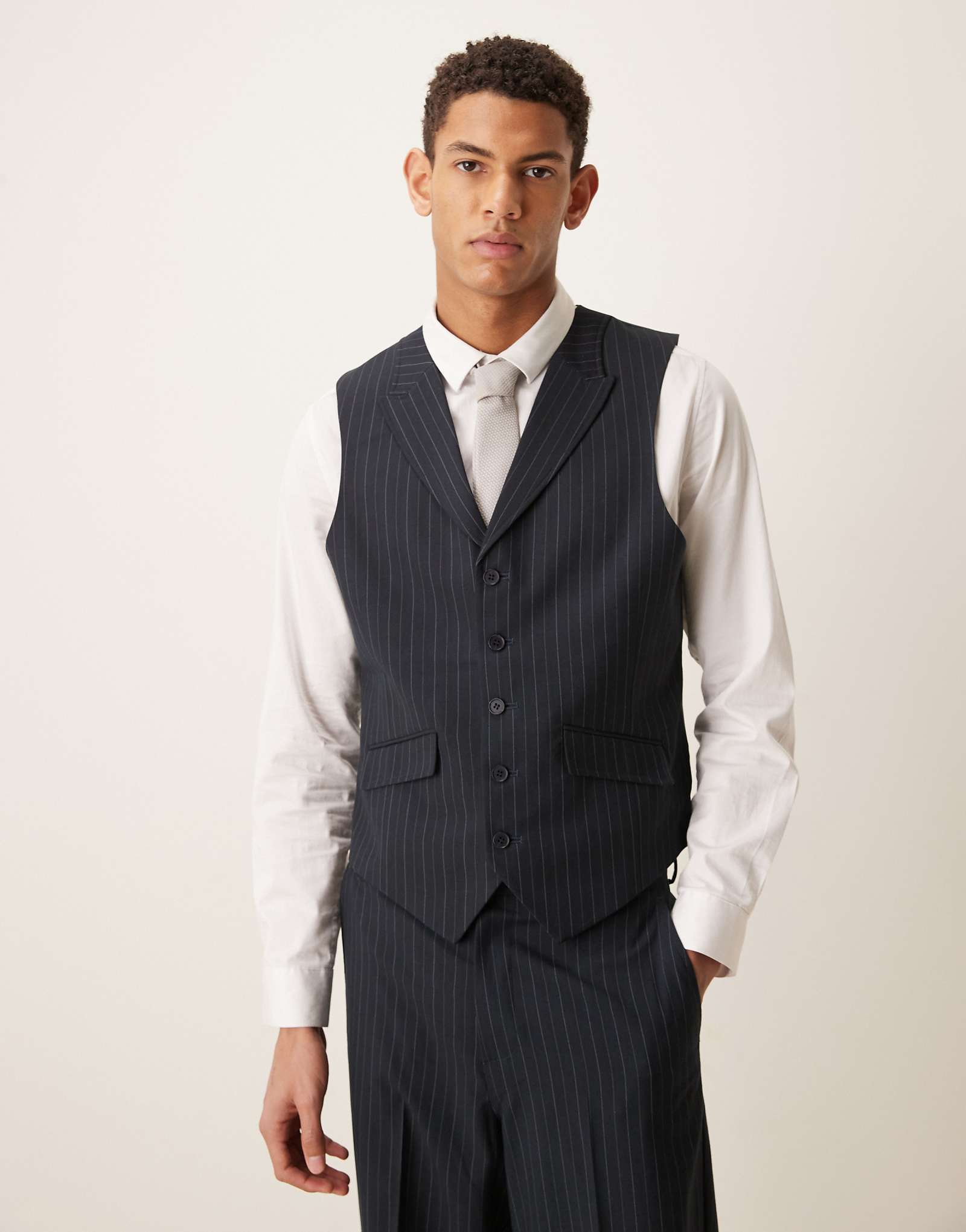 ASOS - navy 12990₽