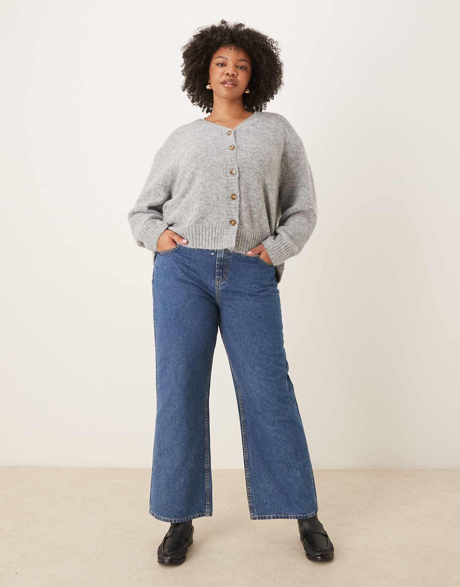 ASOS DESIGN Circular Design clean mid blue 11890₽