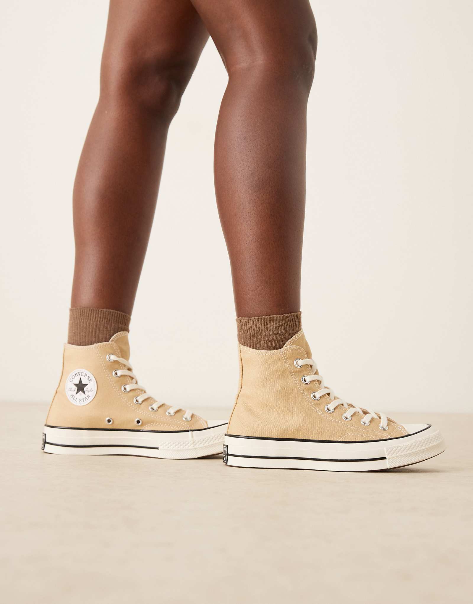 Converse Chuck 70 Hi beige 14390₽