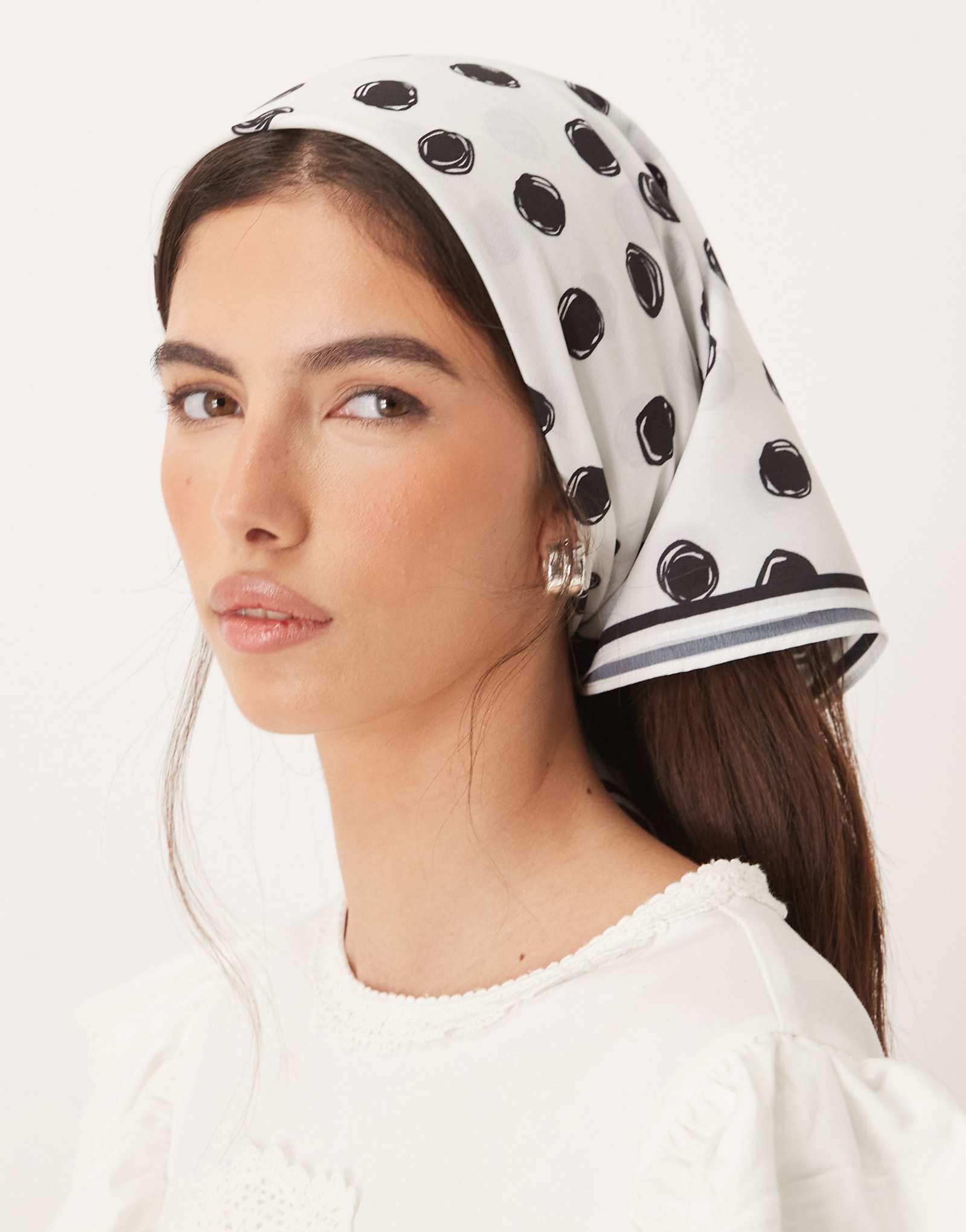 Illume white polka 7190₽