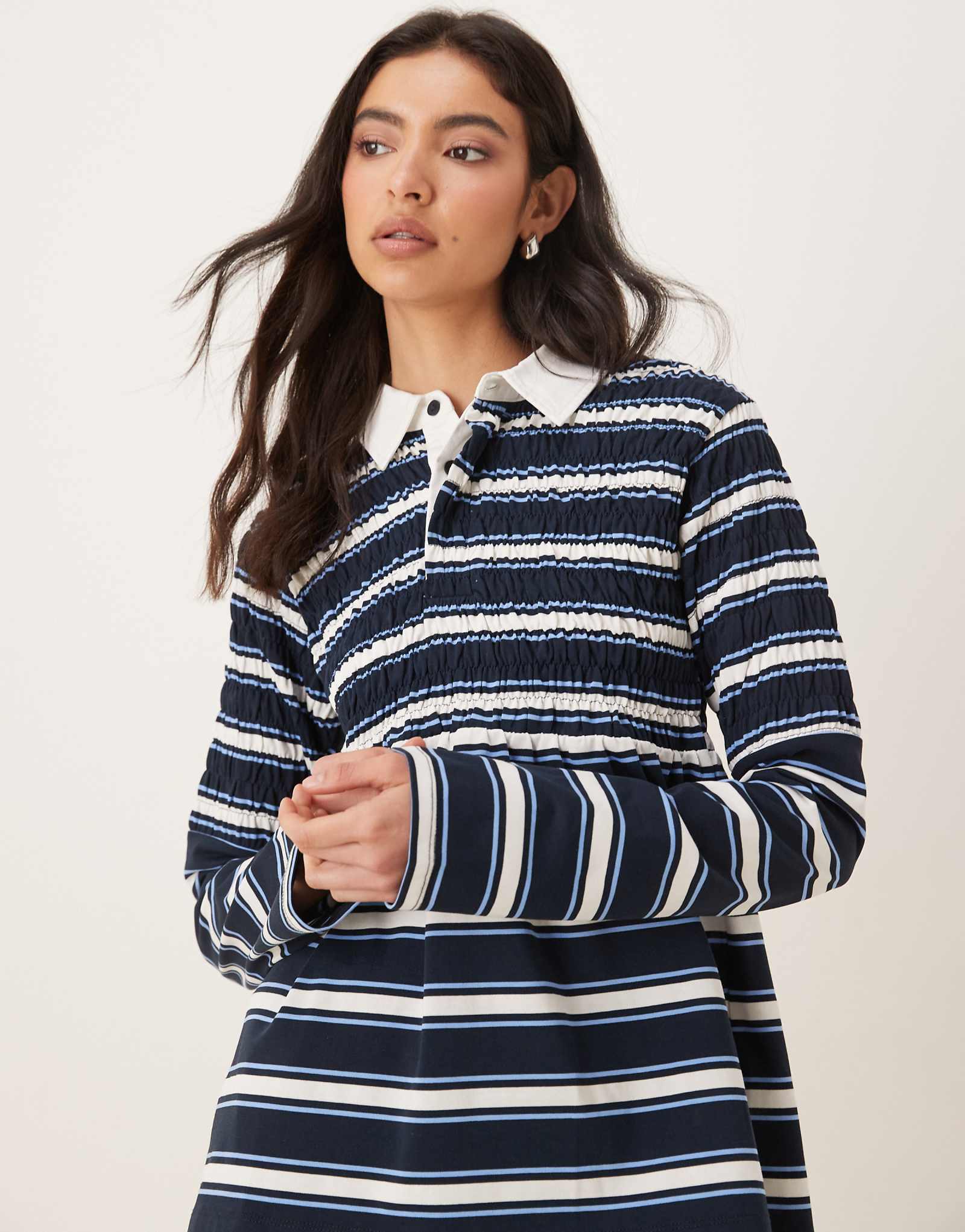 - - NIA Barrington navy 33390₽
