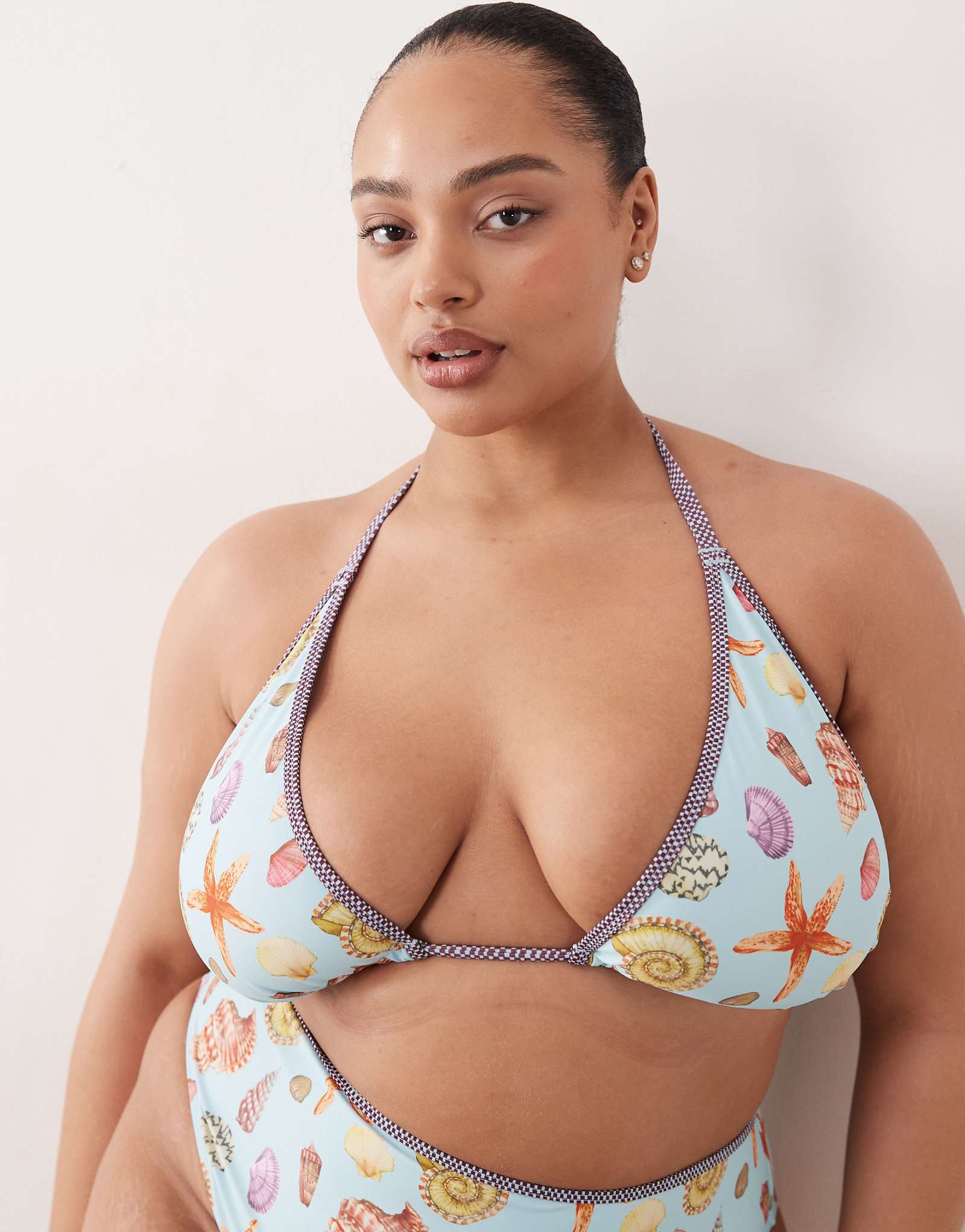 - ASOS DESIGN Curve Solar Starfish 6490₽