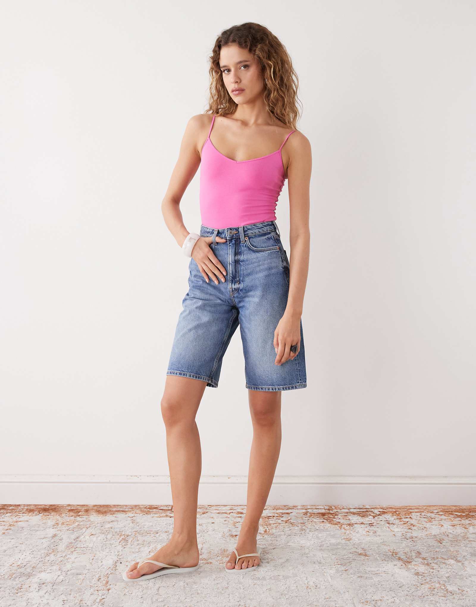 Weekday Curve 15190₽