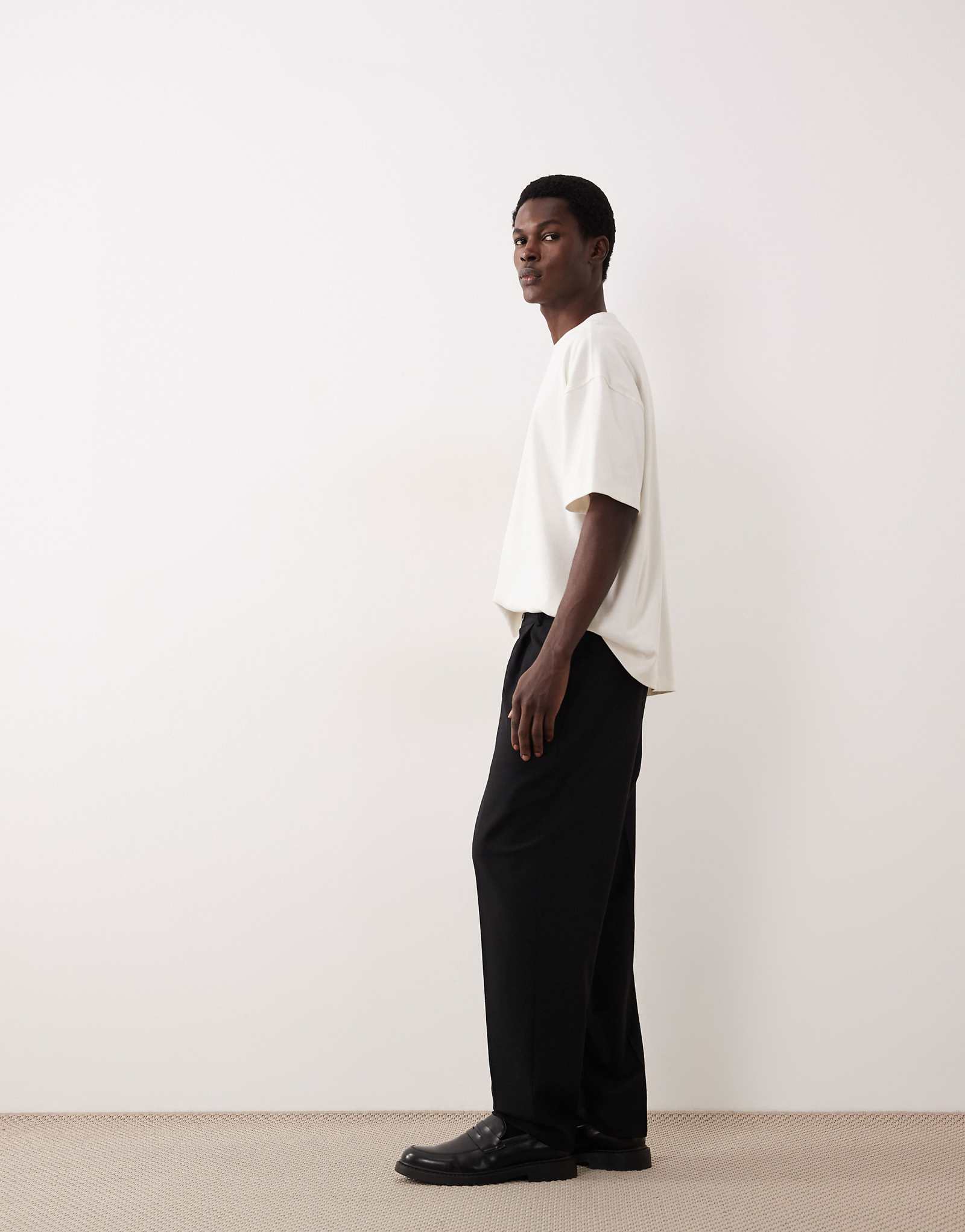 ASOS COLLECTIVE 18490₽
