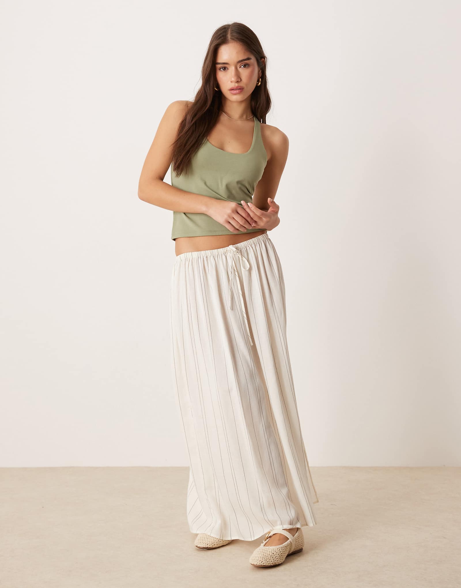 Abercrombie -amp Fitch 3890₽