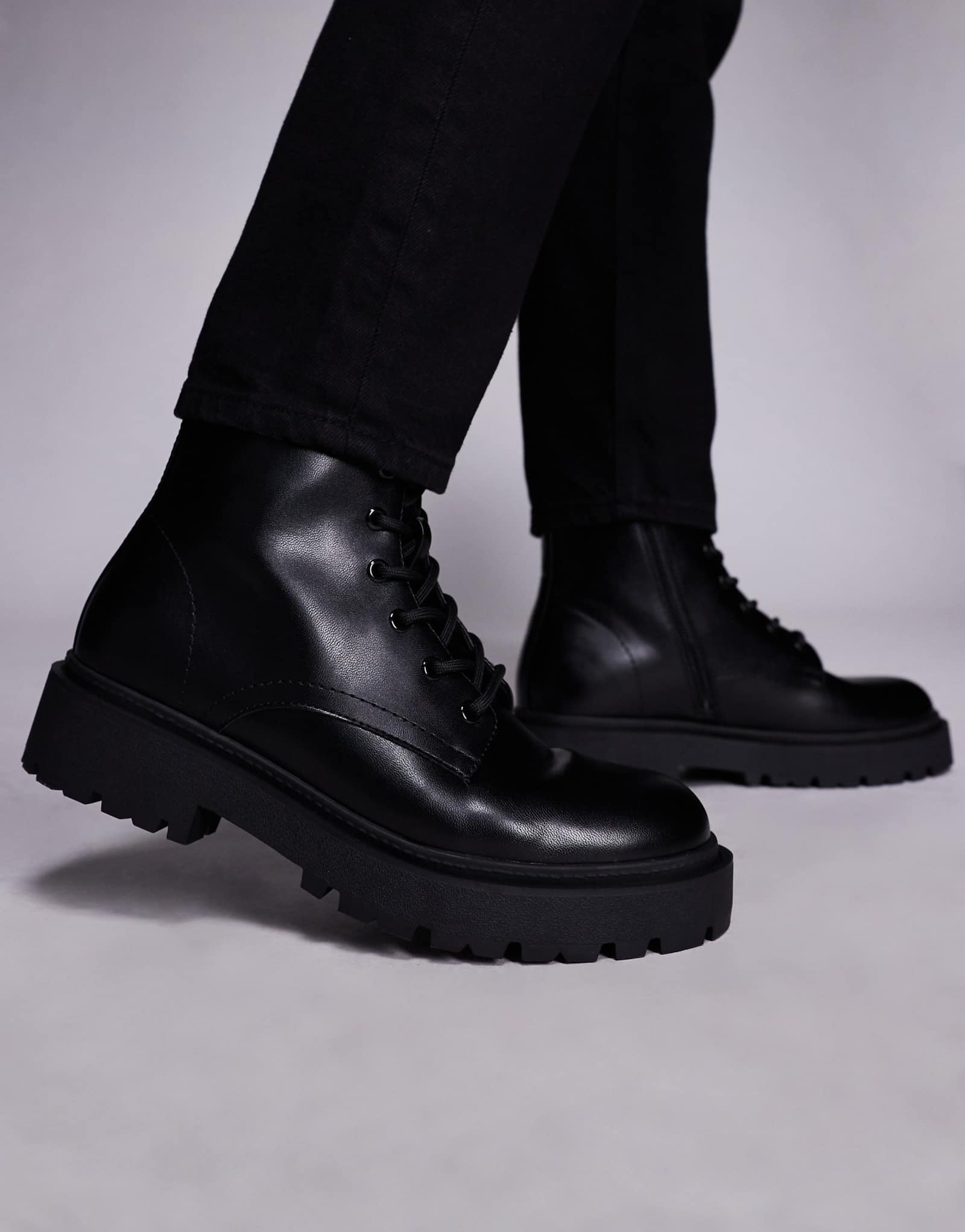 ASOS 16490₽