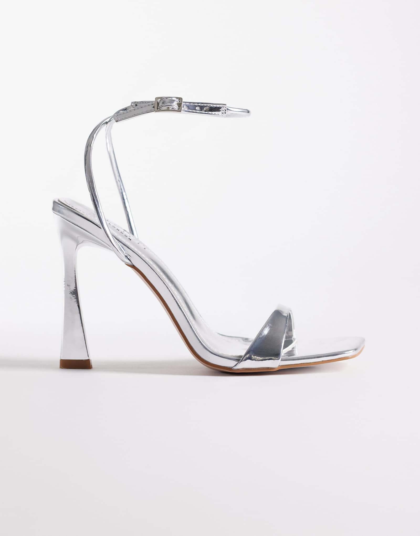 Simmi London Aeros 10090₽