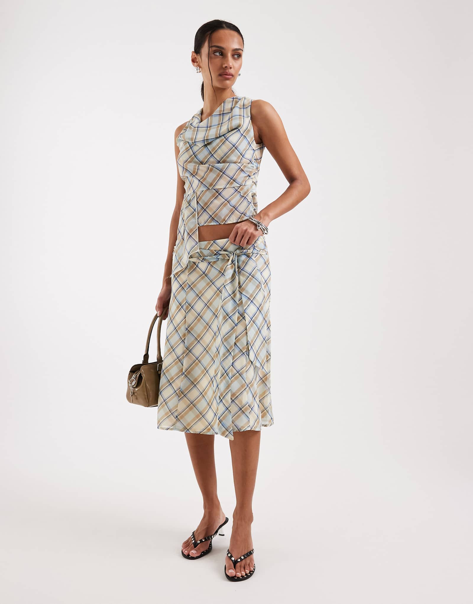 - Motel Kamili - 14190₽