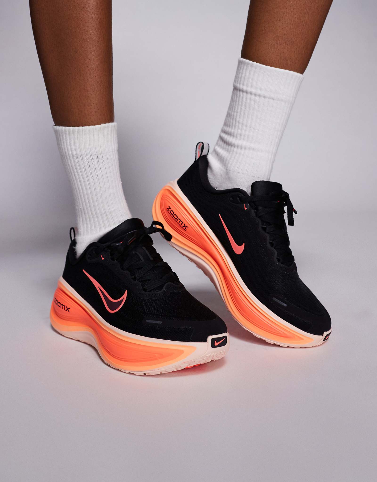 Nike Running Vomero Plus 24390₽