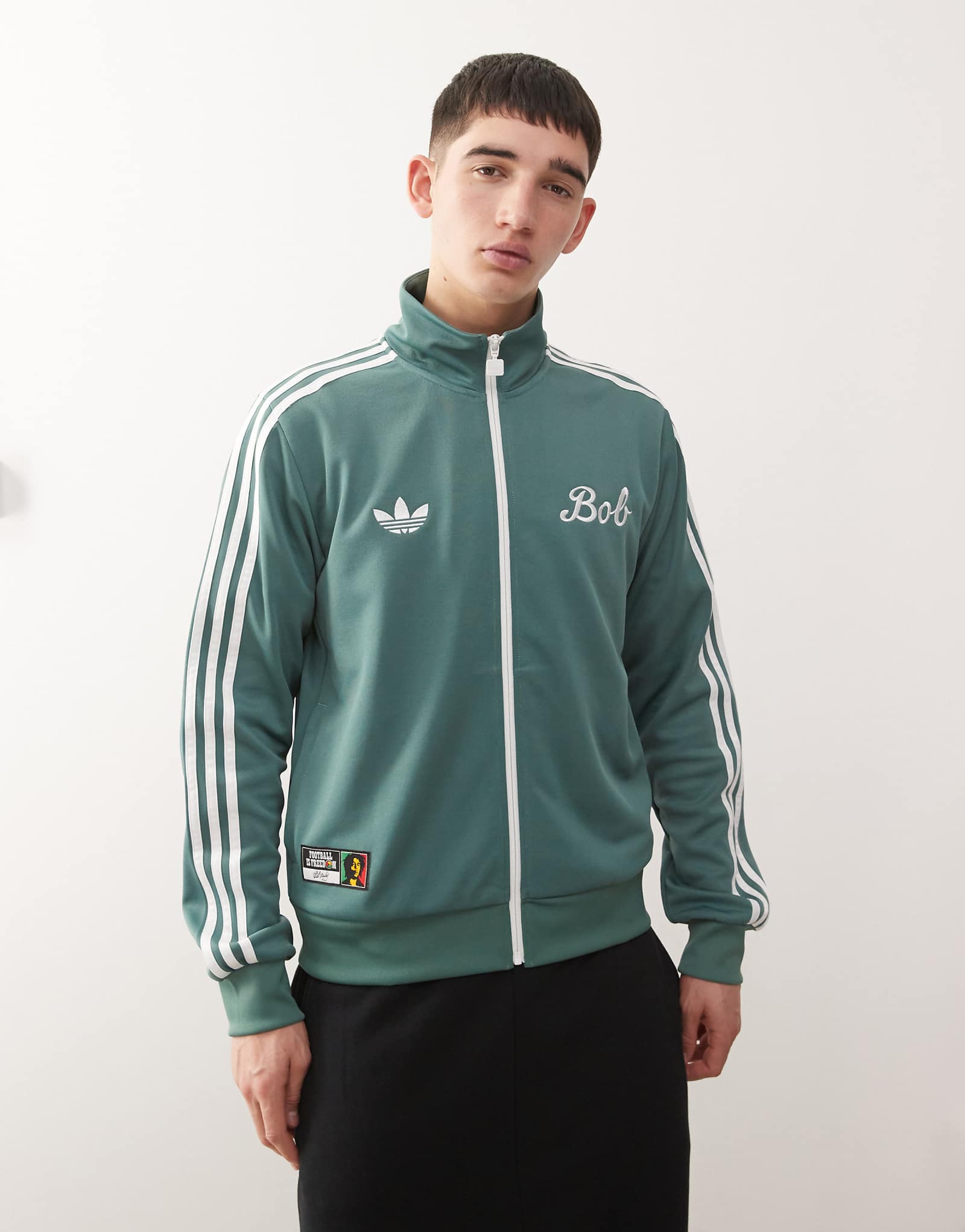 adidas Originals Bob Marley 23290₽