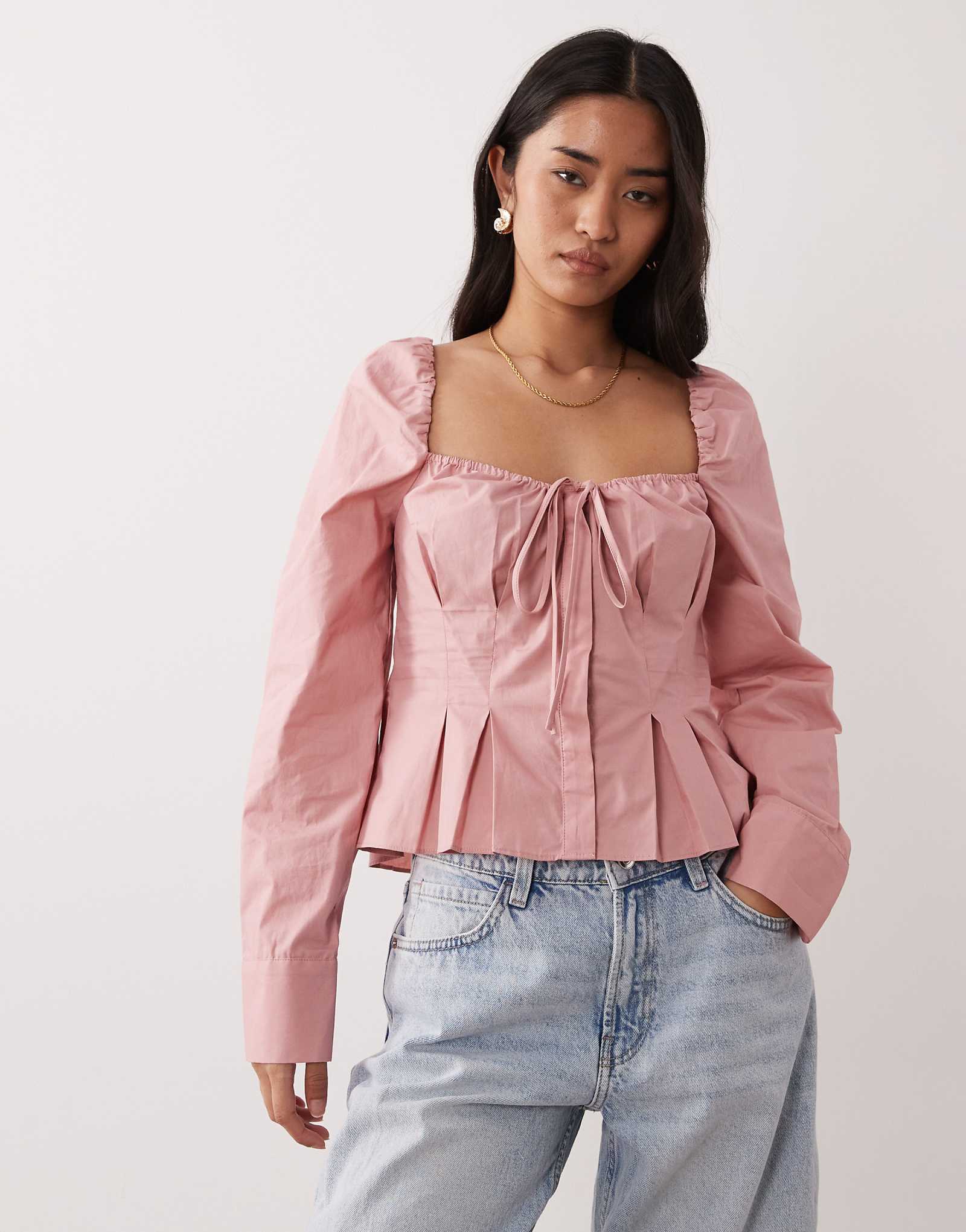 NIA Cloverfield 28690₽