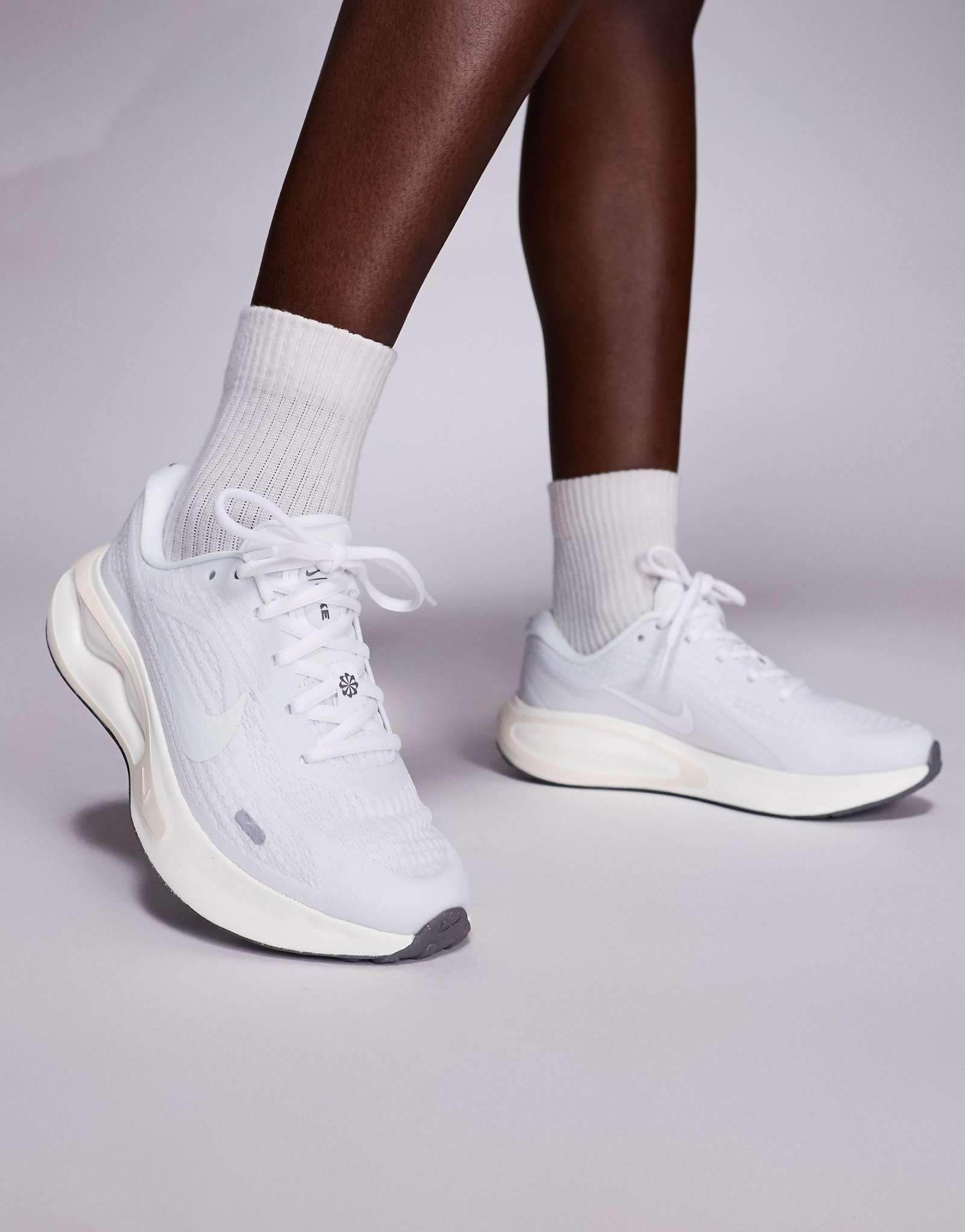 Nike Journey Run 18390₽