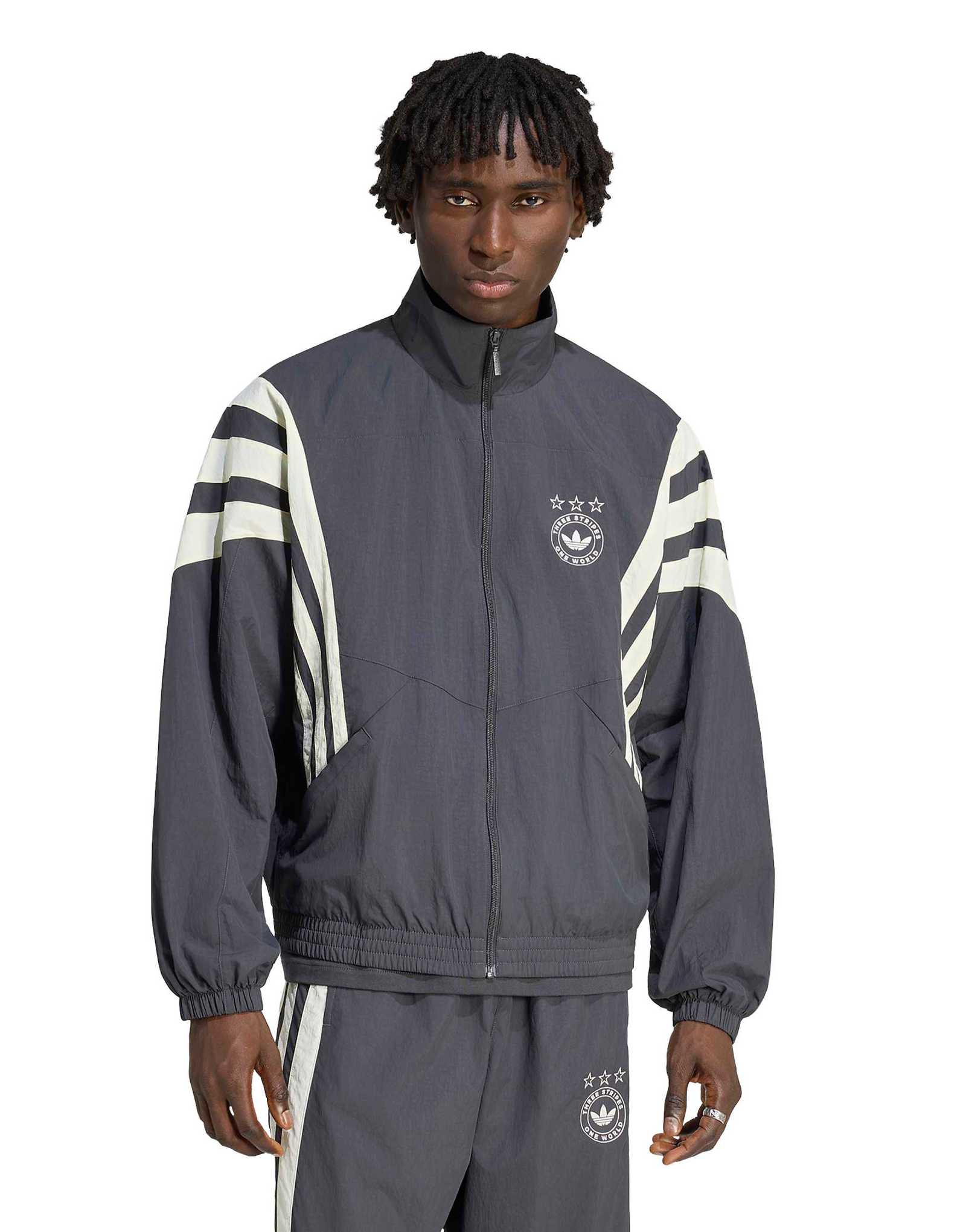 adidas Originals Santiago - 16490₽