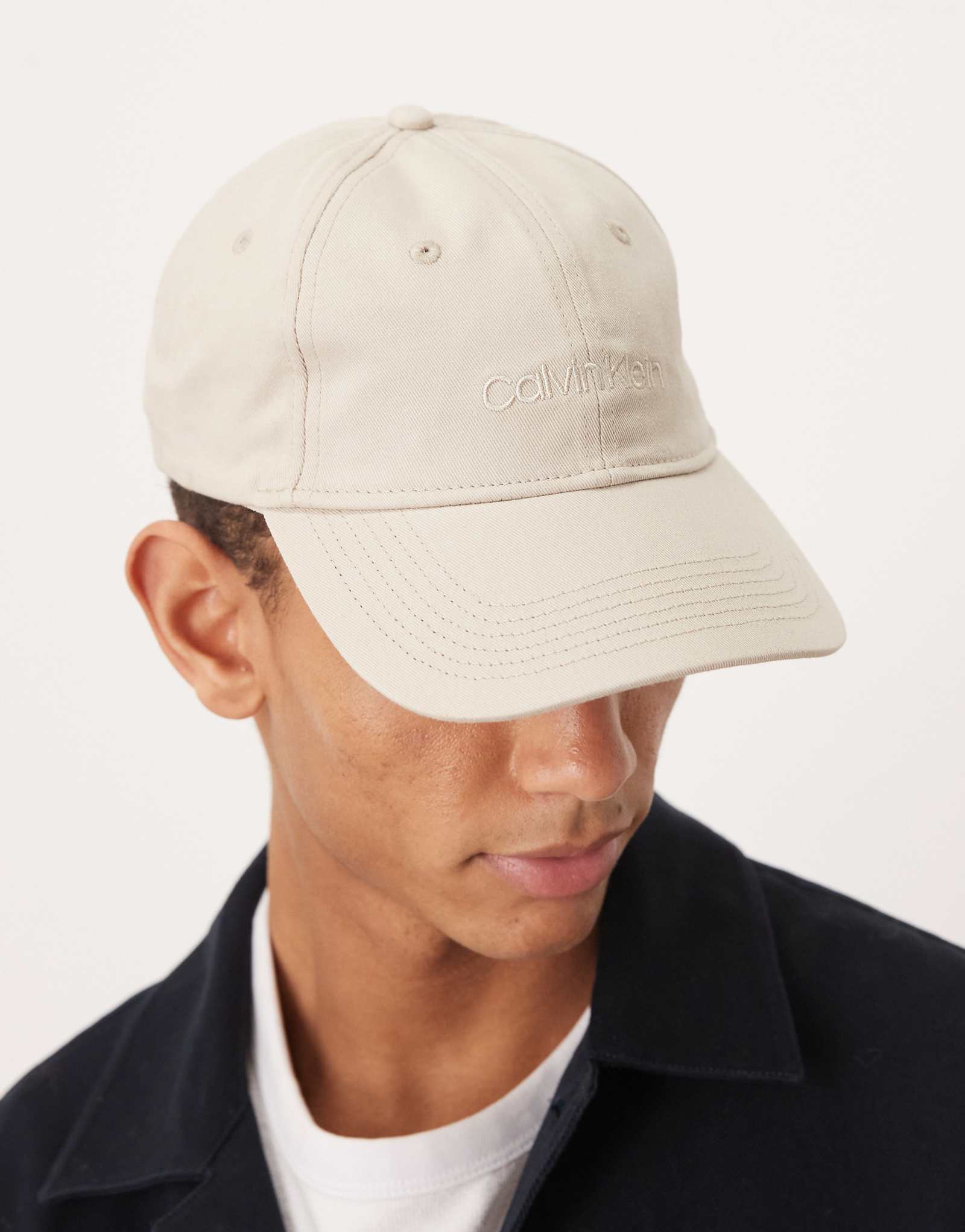 Calvin Klein - 11690₽