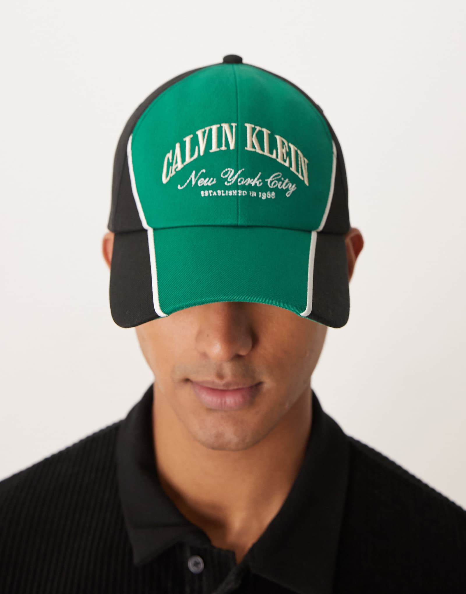 Calvin Klein - 14790₽