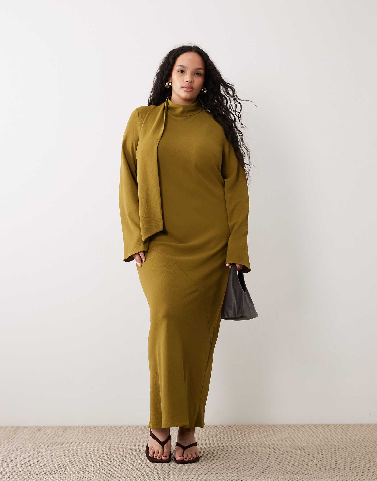 - ASOS DESIGN Curve 18490₽