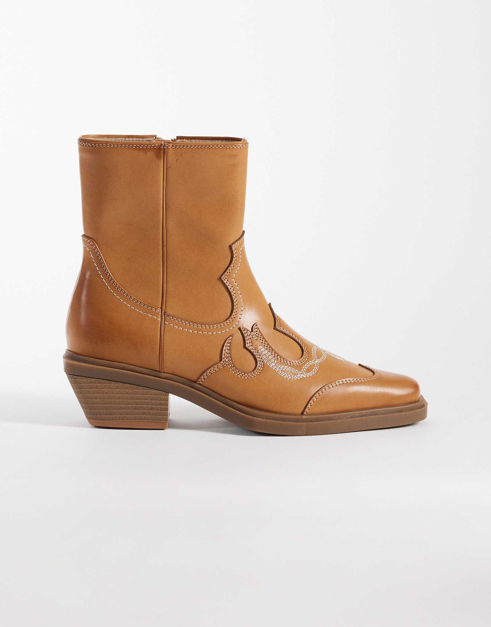 ASOS 18390₽