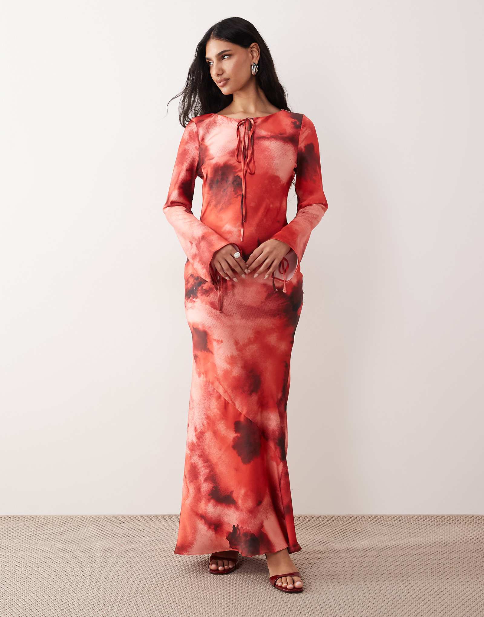 - Daska - blurred red print 33690₽