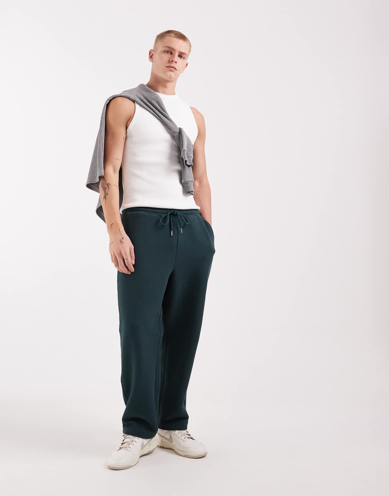 ASOS DESIGN - - 11890₽