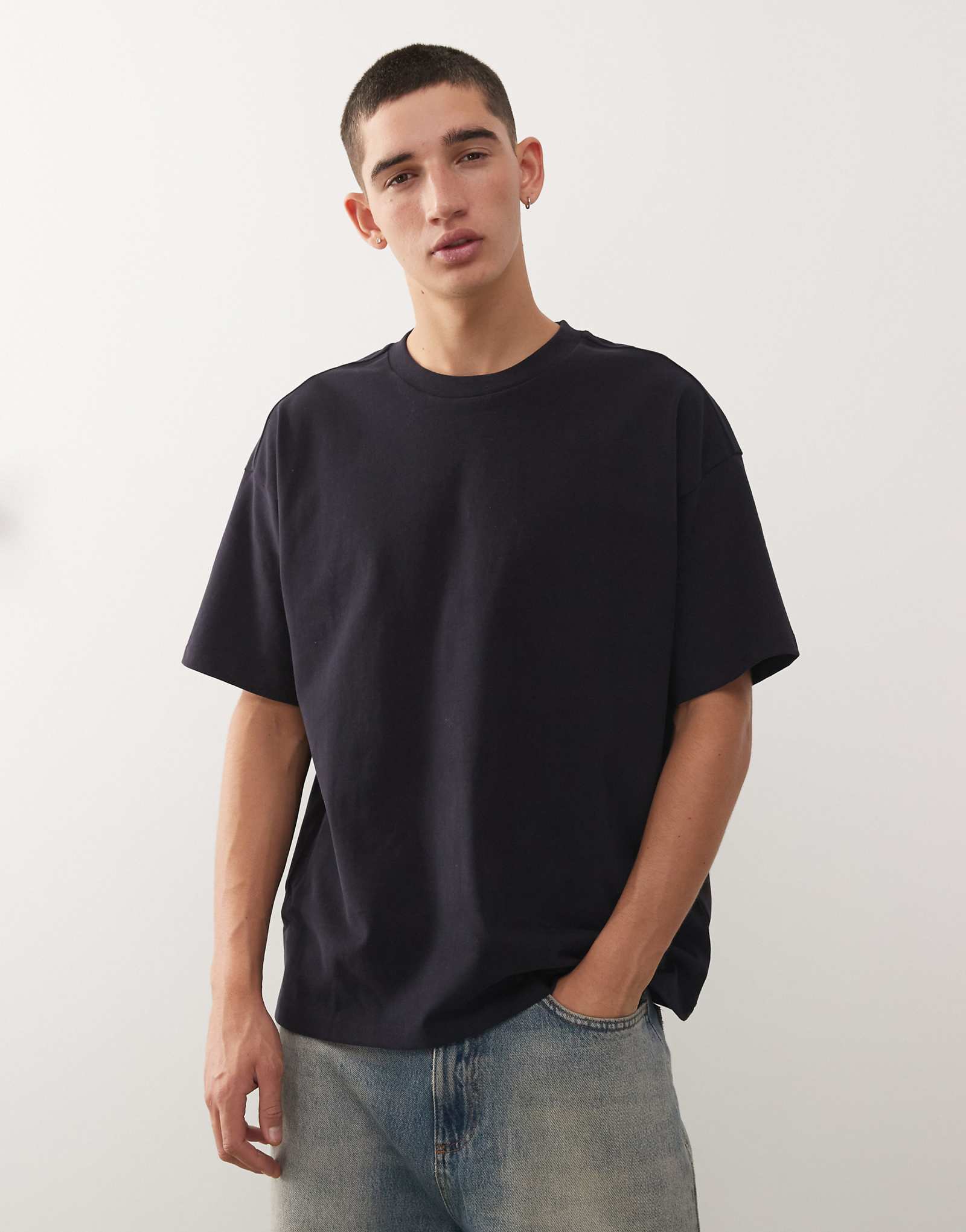 Weekday Great boxy fit t-shirt in navy 4990₽