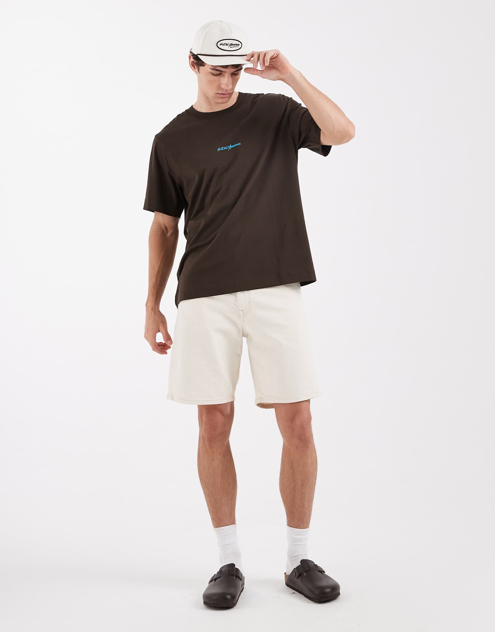 Selected baggy denim shorts in cream ecru 19490₽