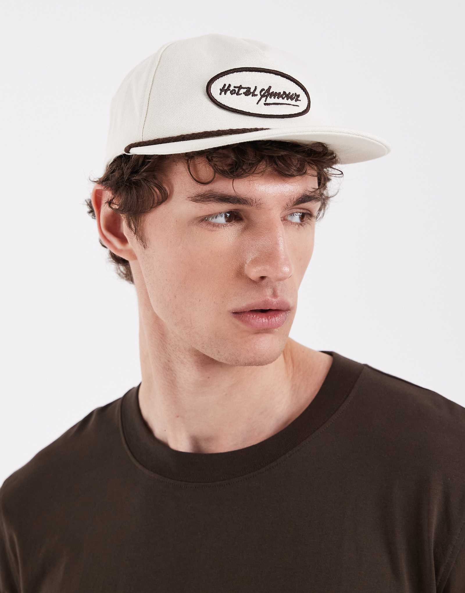 Selected X Htel Amour cap in cream egret 6790₽