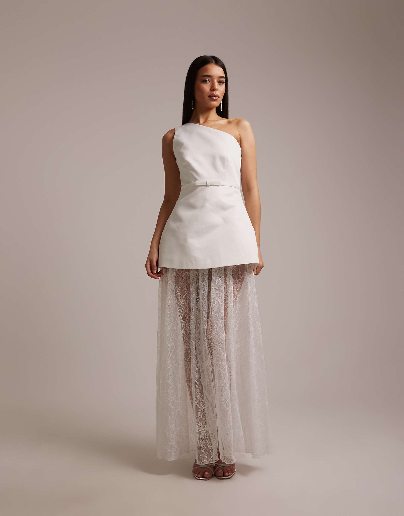 white 50390₽