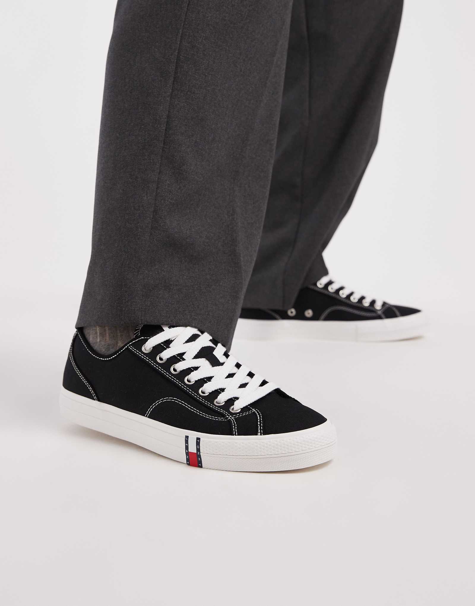 Tommy Jeans archive vulc y2k black 18390₽