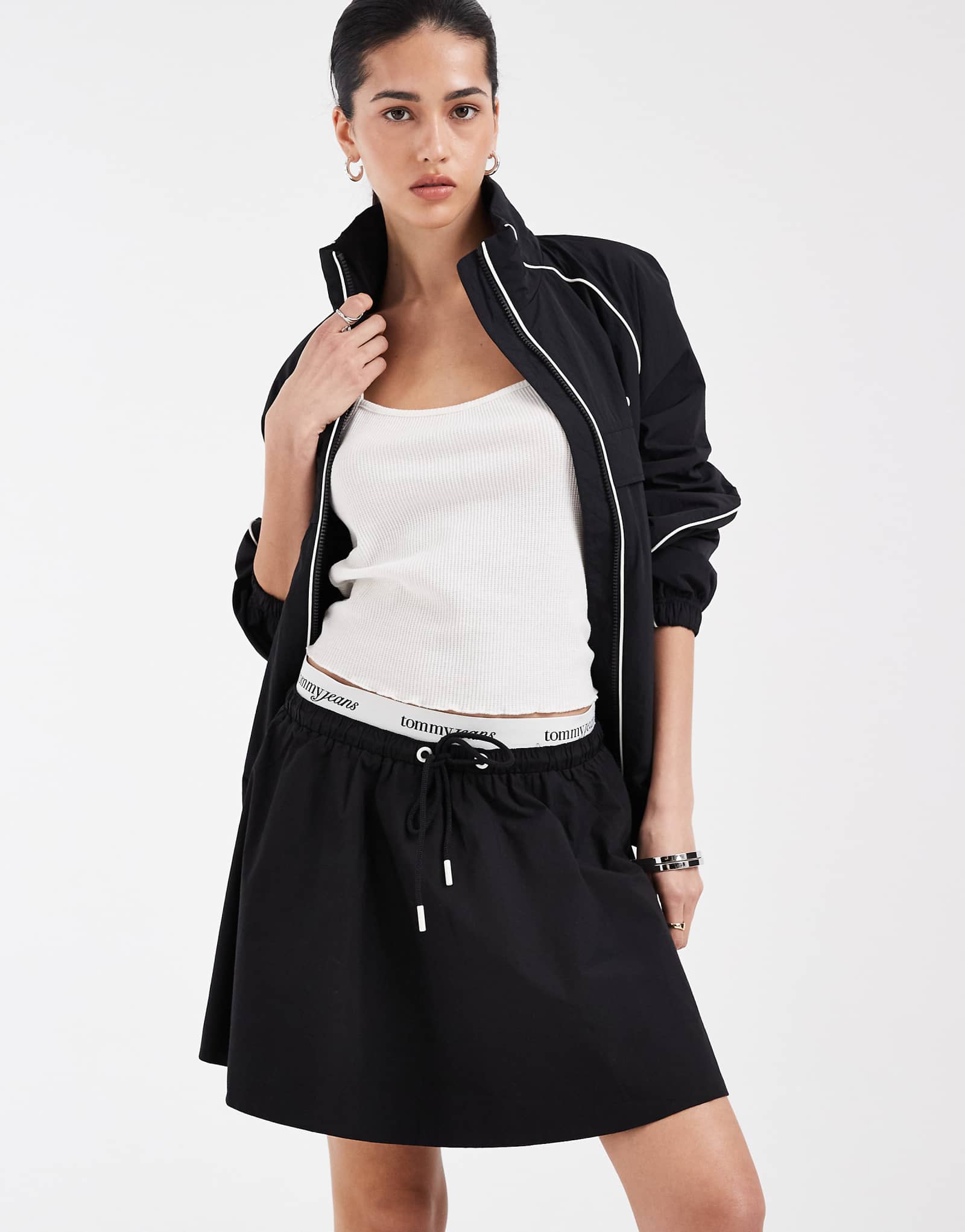 - Tommy Jeans - 19790₽