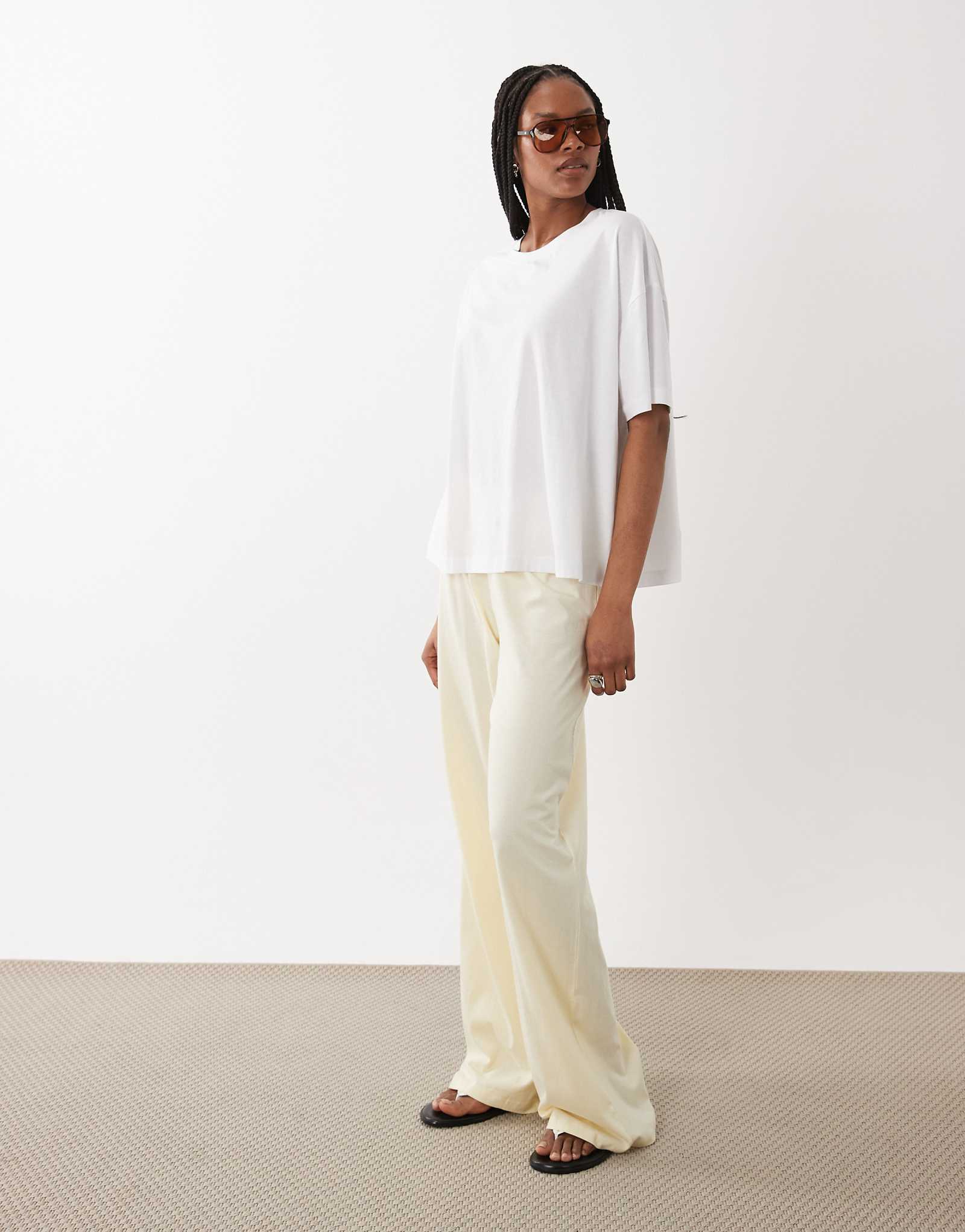 ASOS DESIGN Tall buttermilk 4490₽