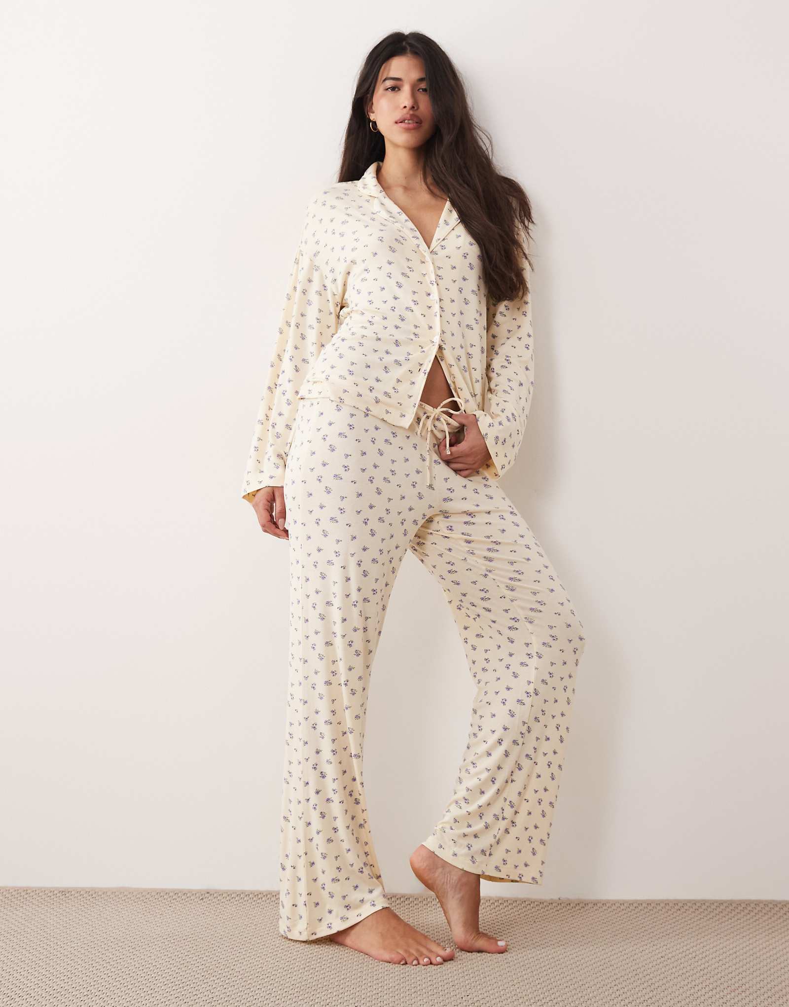 Gina ditsy 2201 10090₽